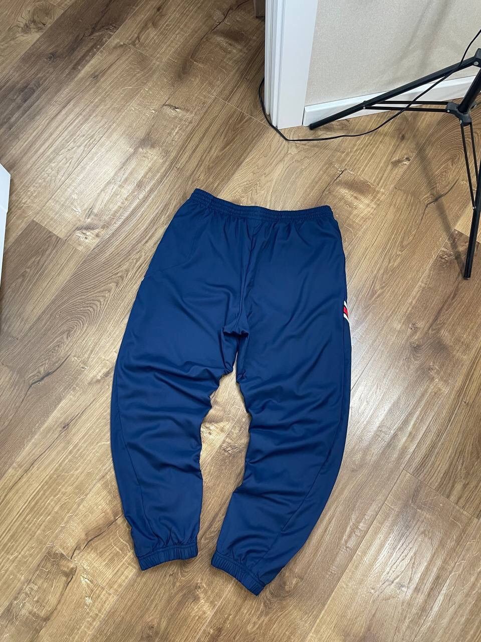 Jordan Brand × Vintage Vintage Nike Air Jordan Drill Nylon France PSG Pants Joggers Size US 36 / EU 52 - 16 Thumbnail