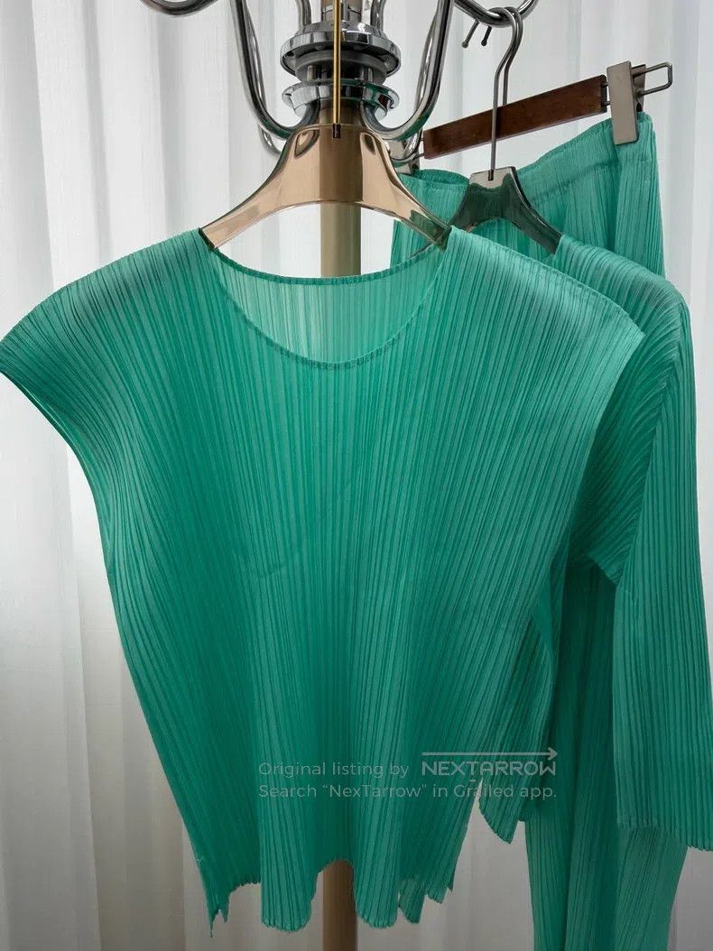 Issey Miyake Issey Miyake Mint Green Coat Size S / US 4 / IT 40 - 2 Thumbnail