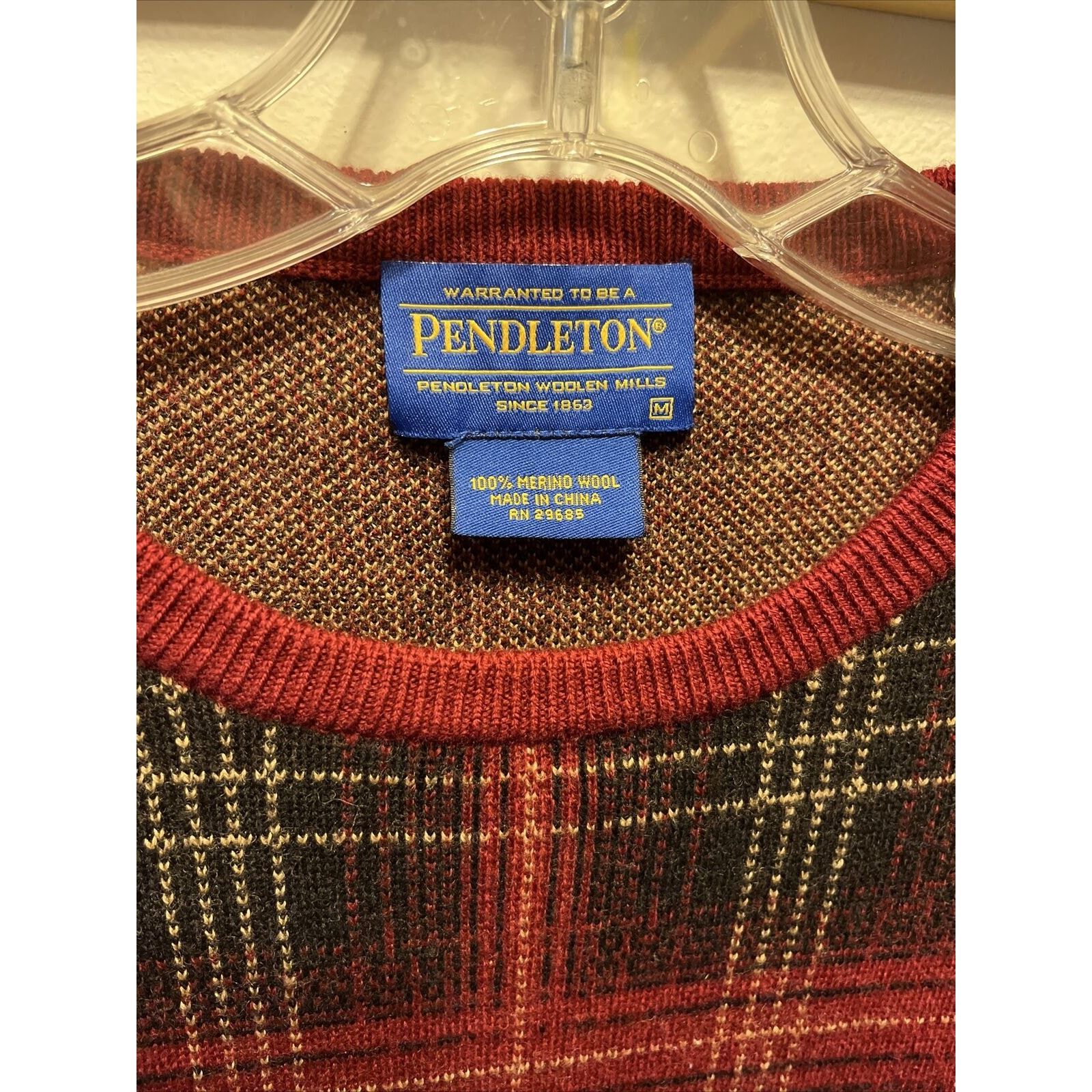 Pendleton Pendleton mens M red plaid long sleeve pullover wool sweater Size US M / EU 48-50 / 2 - 2 Thumbnail