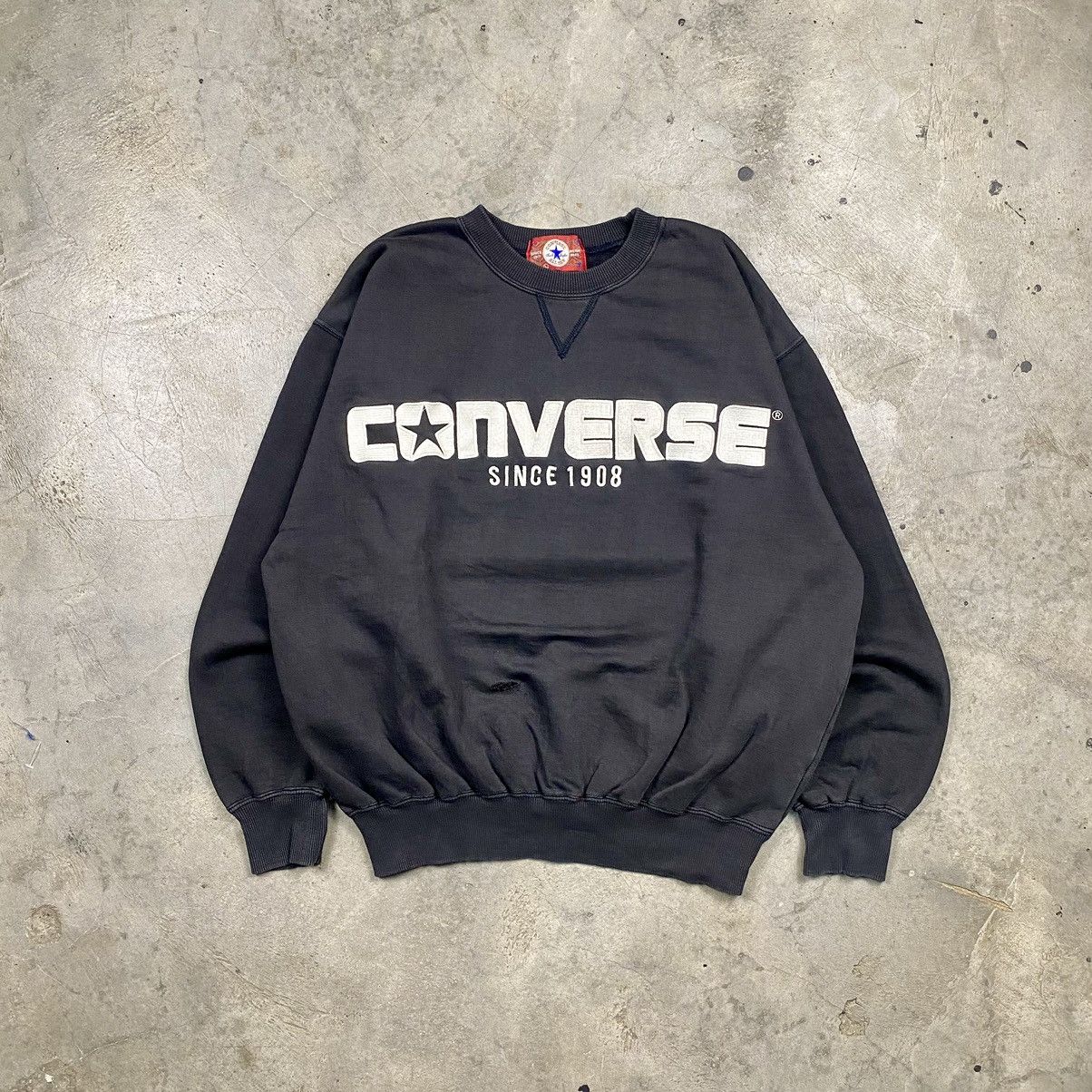 Converse × Vintage 90s Converse Spellout Embroidery Boxy Crewneck Size US L / EU 52-54 / 3 - 1 Thumbnail