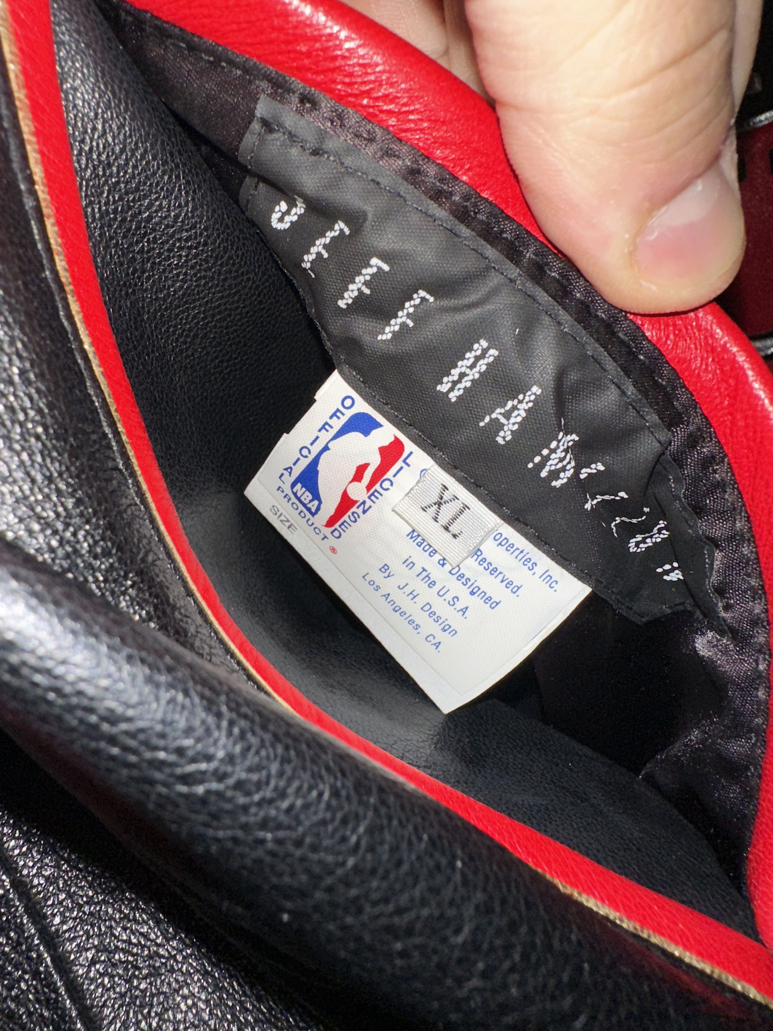 Jeff Hamilton × NBA × Vintage Jeff Hamilton *BACK 2 BACK BULLS* Reversible Leather Jacket Size US XL / EU 56 / 4 - 6 Thumbnail