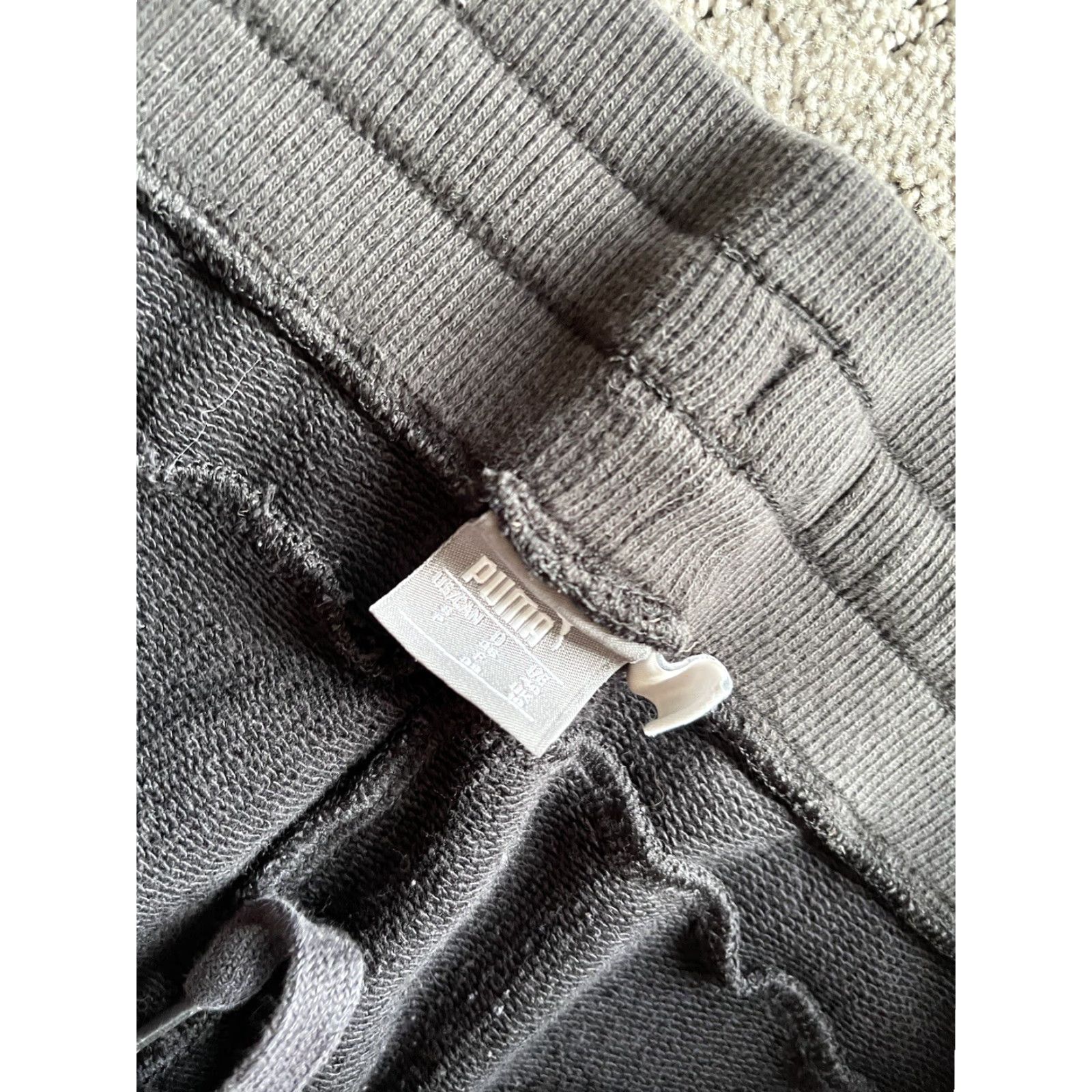 Puma PUMA Womens Sweatpants Joggers Cuffed Small Black Juniors S Activewear Slim Fit Womens Size S Prix? (No price) Size 28" / US 6 / IT 42 - 6 Thumbnail