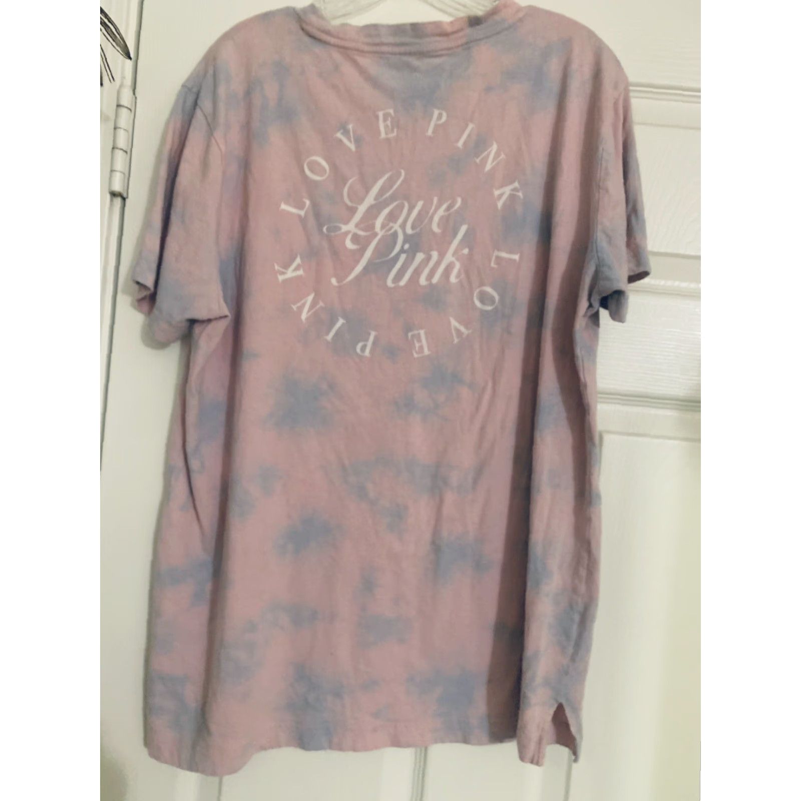 Victoria's Secret Victoria's Secret PINK Crew T-Shirt Logo Cotton Size Large T-Shirt Short Sleeve Womens Hip Length Multicolor Logo Size L / US 10 / IT 46 - 4 Thumbnail