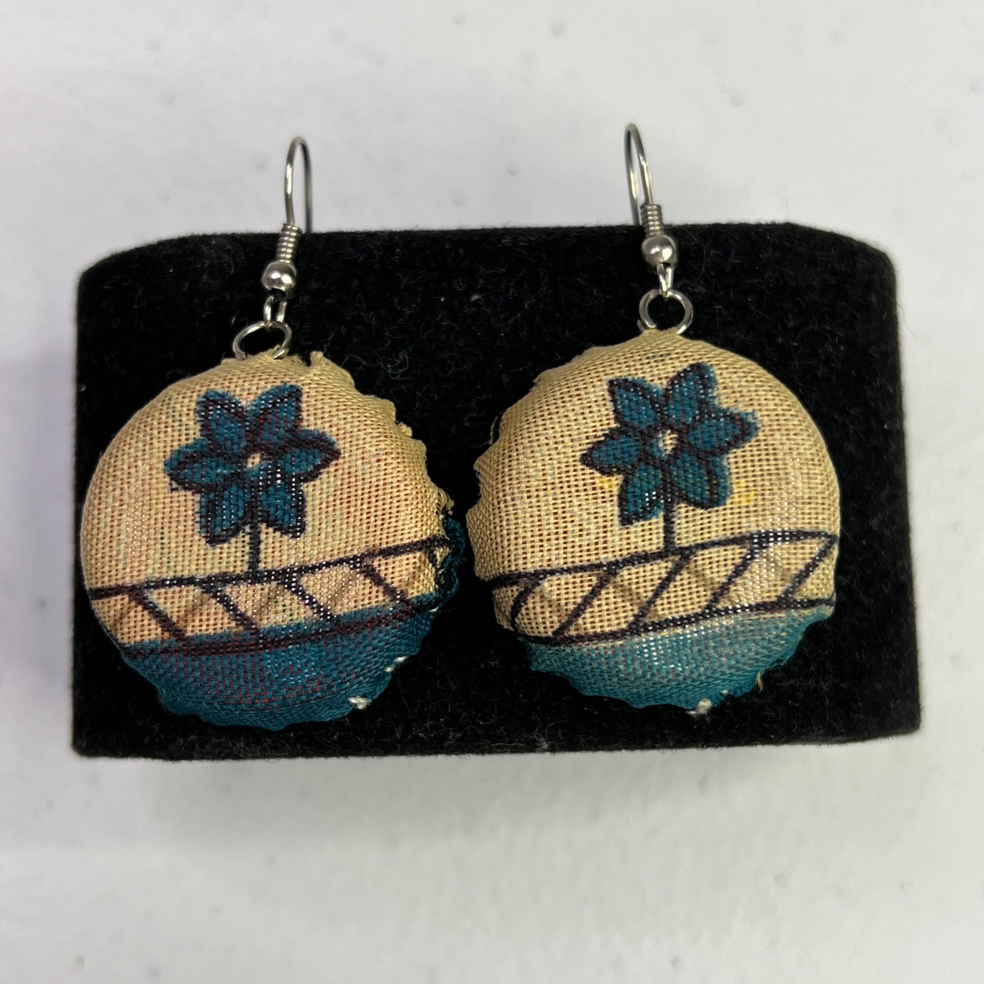 Vintage Handcrafted Round Fabric Earrings With Floral Pattern & Hook Size ONE SIZE - 7 Thumbnail