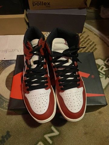 Jordan Brand × Nike 'Chicago' Jordan 1 Nike 2015. Size 11.5. Good condition Size US 11.5 / EU 44-45 - 4 Thumbnail