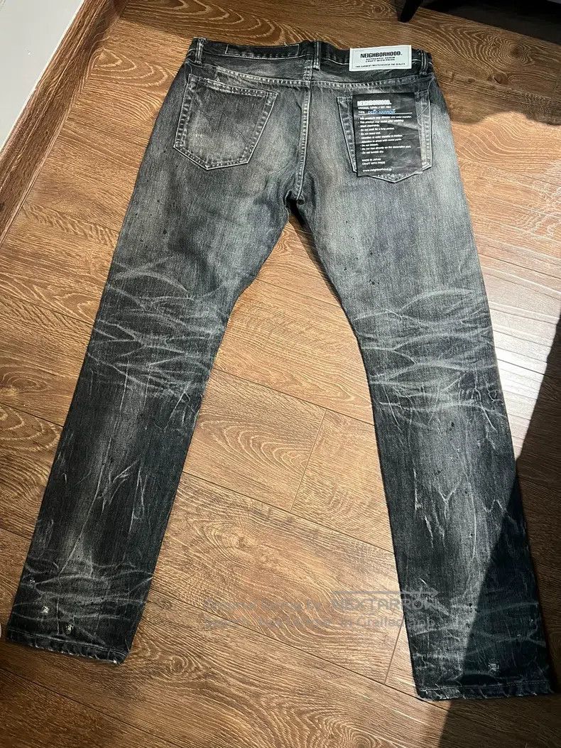 Neighborhood Neighborhood size L Jeans Size US 27 - 2 Thumbnail