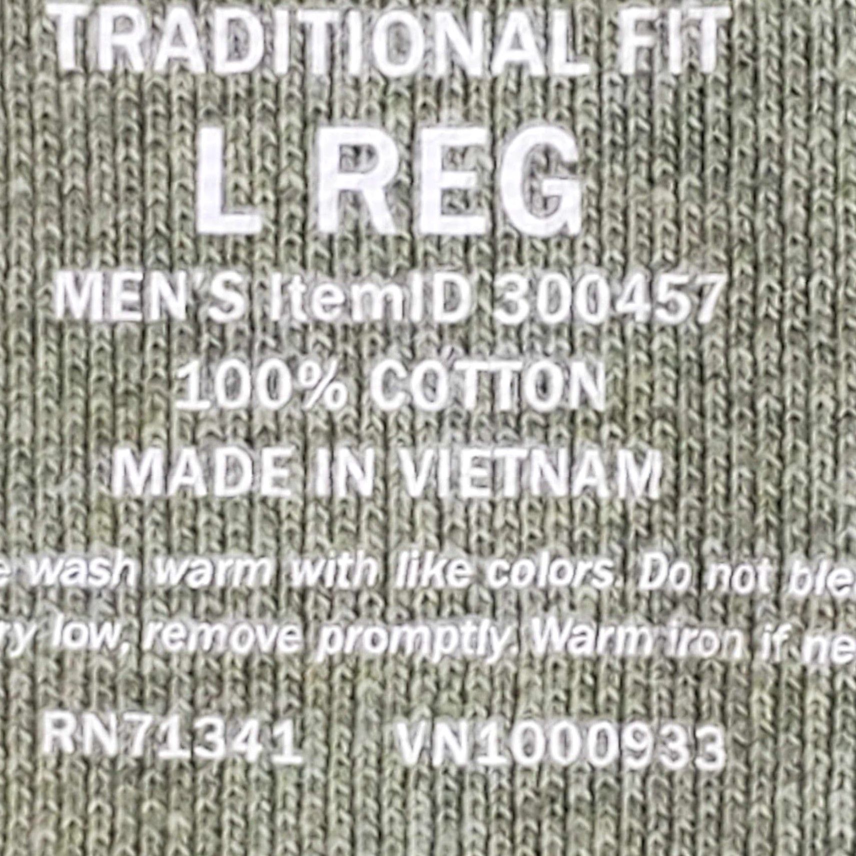 Vintage L.L.Bean Polo Shirt Men’s Olive Green L Regular Short Sleeve Cotton Polo Shirt, Green, Olive, L, Men, 90s? (No) Size US L / EU 52-54 / 3 - 6 Thumbnail
