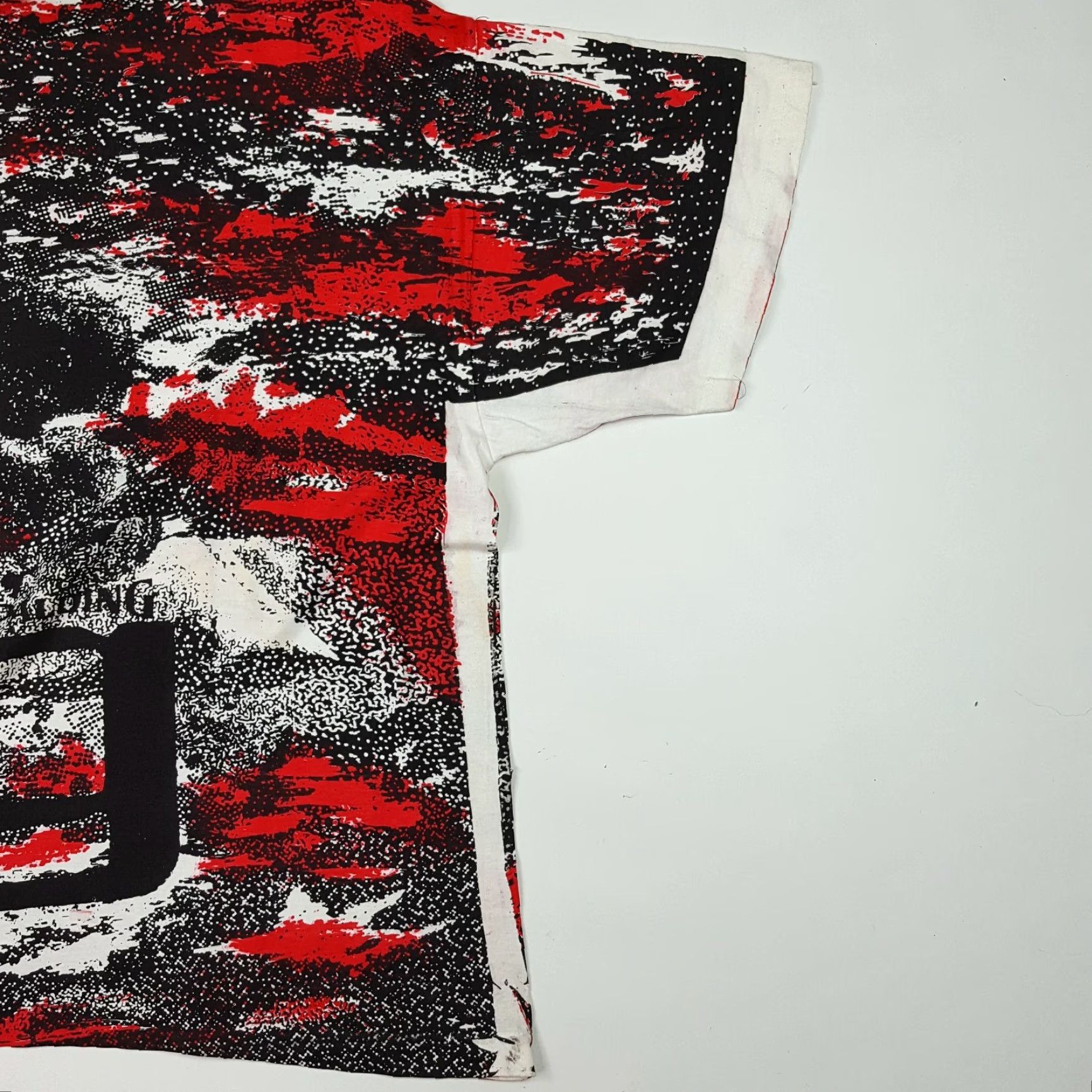 Spalding VINTAGE Spalding Volleyball T-Shirt XL Red Mens 90s All Over Print AOP Graphic Print Short Sleeve Crew Neck Size US XL / EU 56 / 4 - 7 Thumbnail