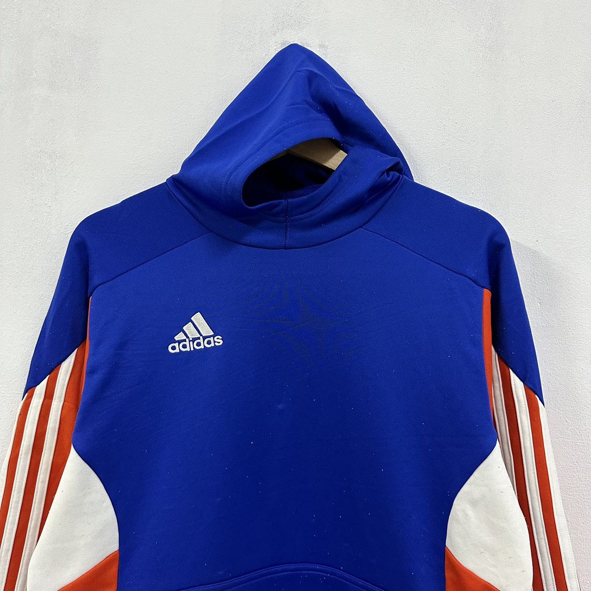 Adidas × Vintage Vintage Adidas Sweatshirt Sweater With Hoodies Rare Size US M / EU 48-50 / 2 - 2 Thumbnail