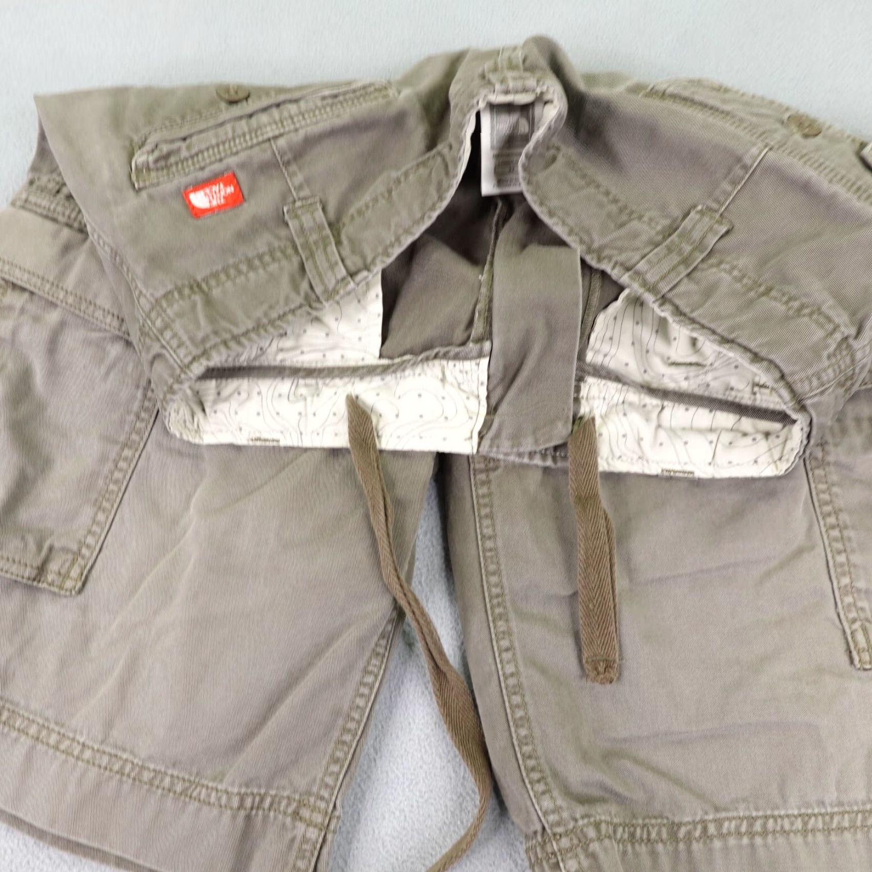 The North Face VINTAGE The North Face Cargo Shorts Mens 32 Long Brown Canvas Casual Hiking Camping Workwear Size US 32 / EU 48 - 5 Thumbnail