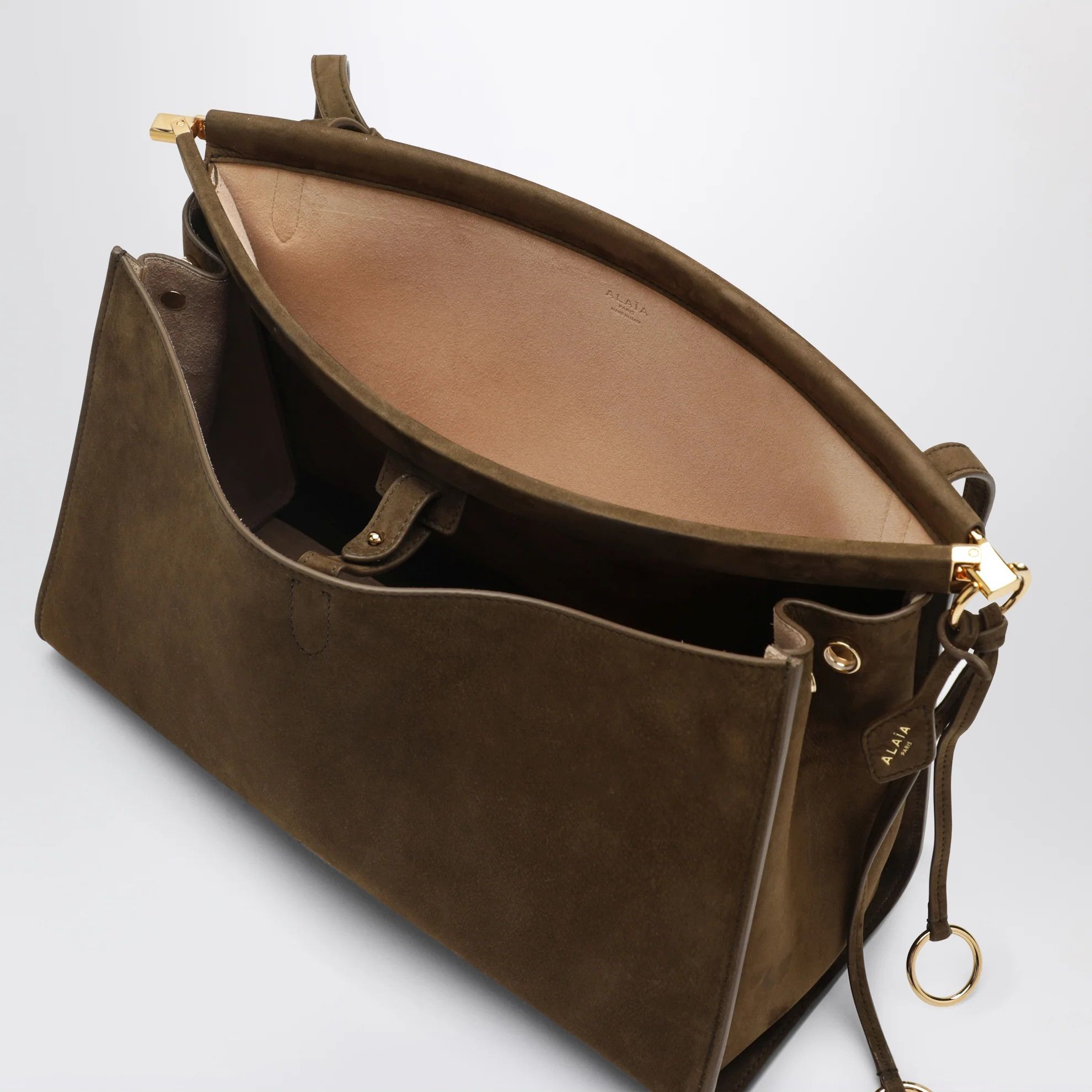 Alaia o1d2blof0426 Size: OS / Le Click Pocket Shoulder Bag Size ONE SIZE - 5 Thumbnail