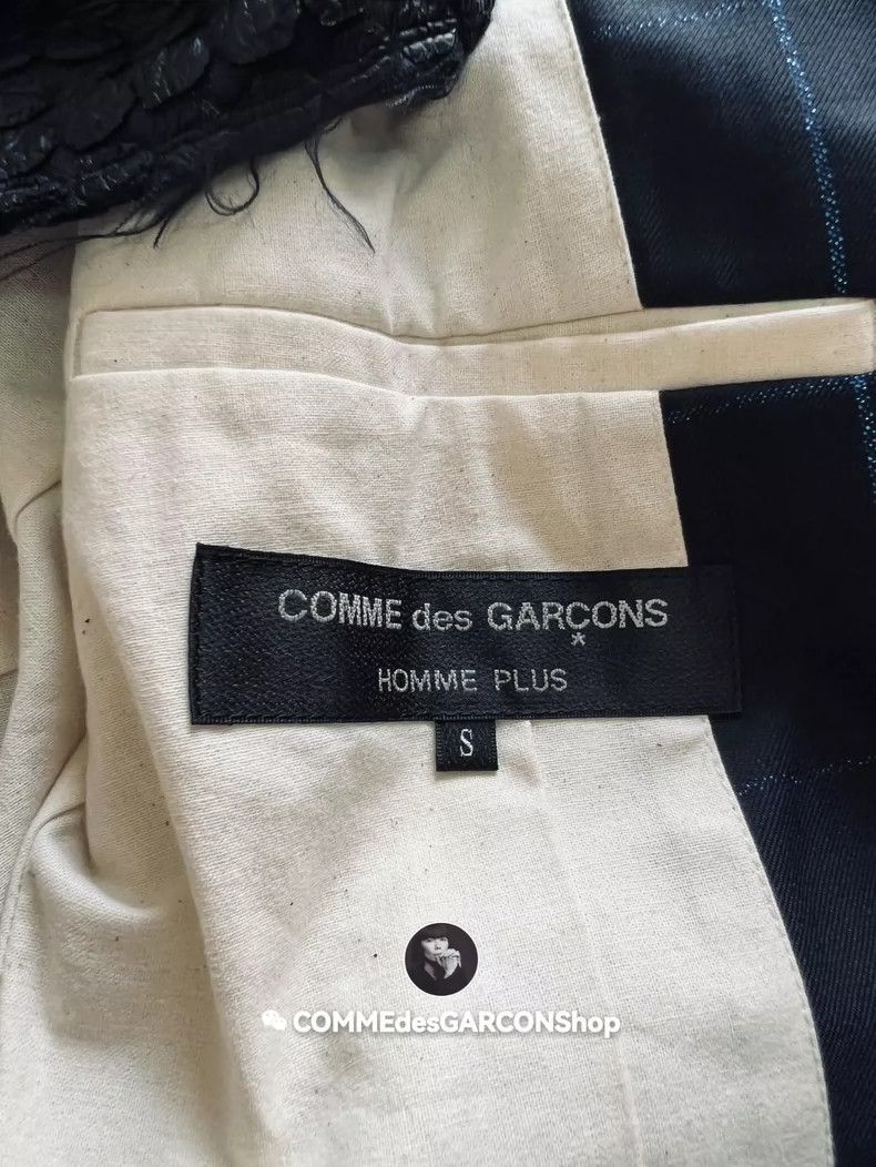 Comme des Garcons Comme Des Garcons Fake two-piece jacket with exquisite des Size US S / EU 44-46 / 1 - 7 Thumbnail