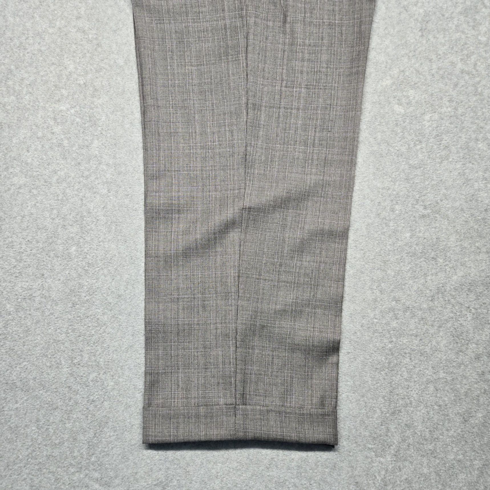 Cremieux Daniel Cremieux Pants Mens 36 Gray Plaid Pleated Dress Trousers Made USA Size US 36 / EU 52 - 7 Thumbnail