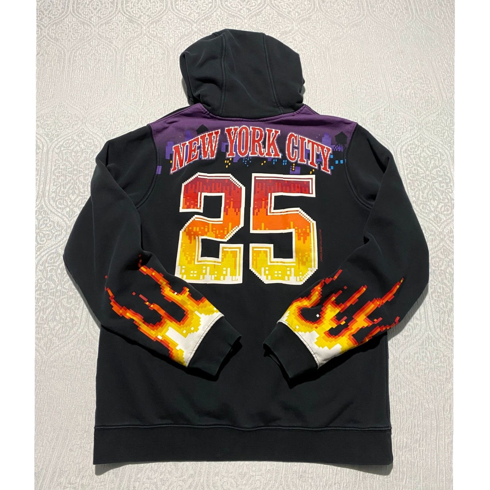 Nike Nike Hoodie Mens M Black Graphic Print 8-Bit Pixel Fire NYC 25 Streetwear Pullover Hooded Kangaroo Pocket Size US M / EU 48-50 / 2 - 2 Thumbnail