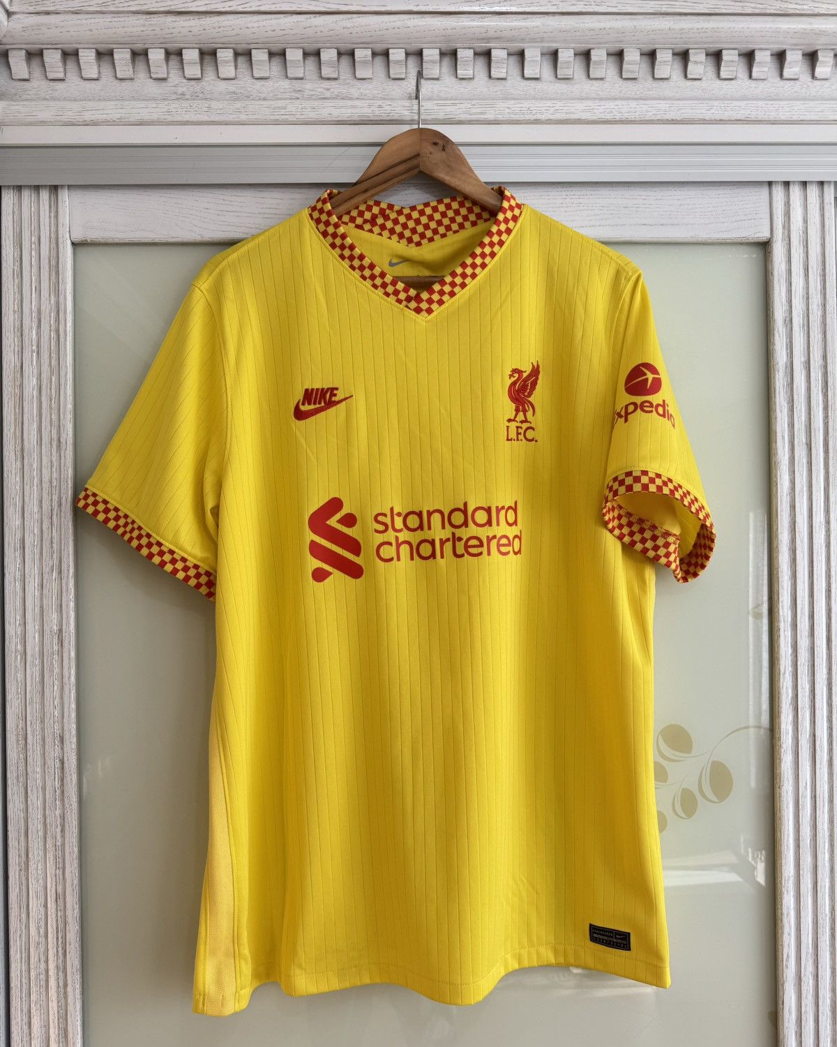 Nike Liverpool 2021-2022 Third Soccer Jersey Football Kit Shirt Size US XL / EU 56 / 4 - 1 Thumbnail