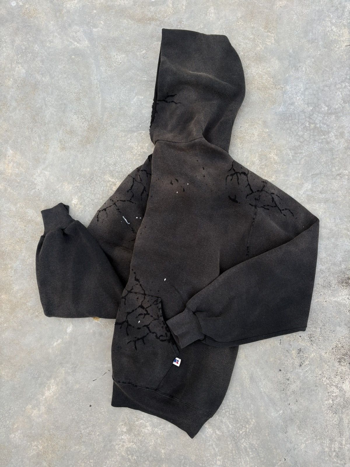 Vintage 90s Thrashed & Faded Black RUSSELL Athletic Hoodie Size US XL / EU 56 / 4 - 3 Thumbnail
