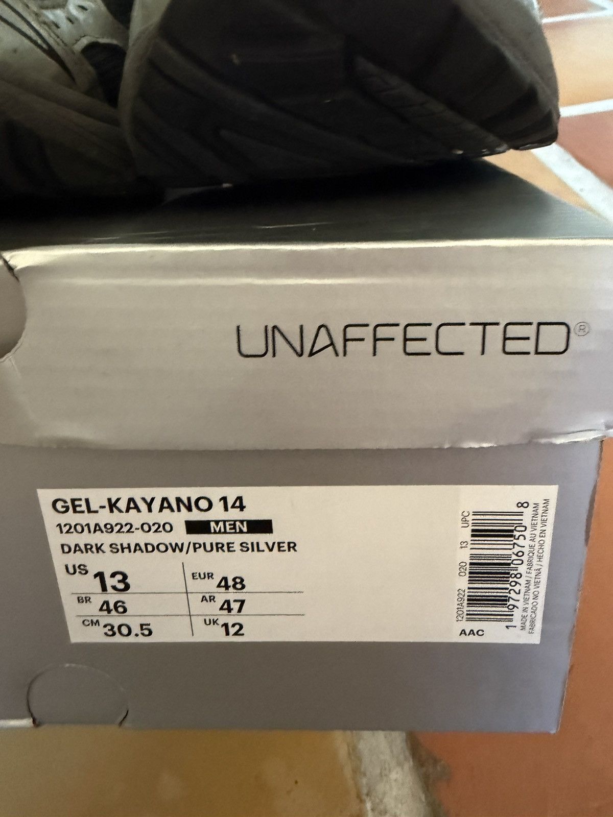Asics Unaffected ASICS gel kayano 14 size 13 Size US 13 / EU 46 - 9 Thumbnail