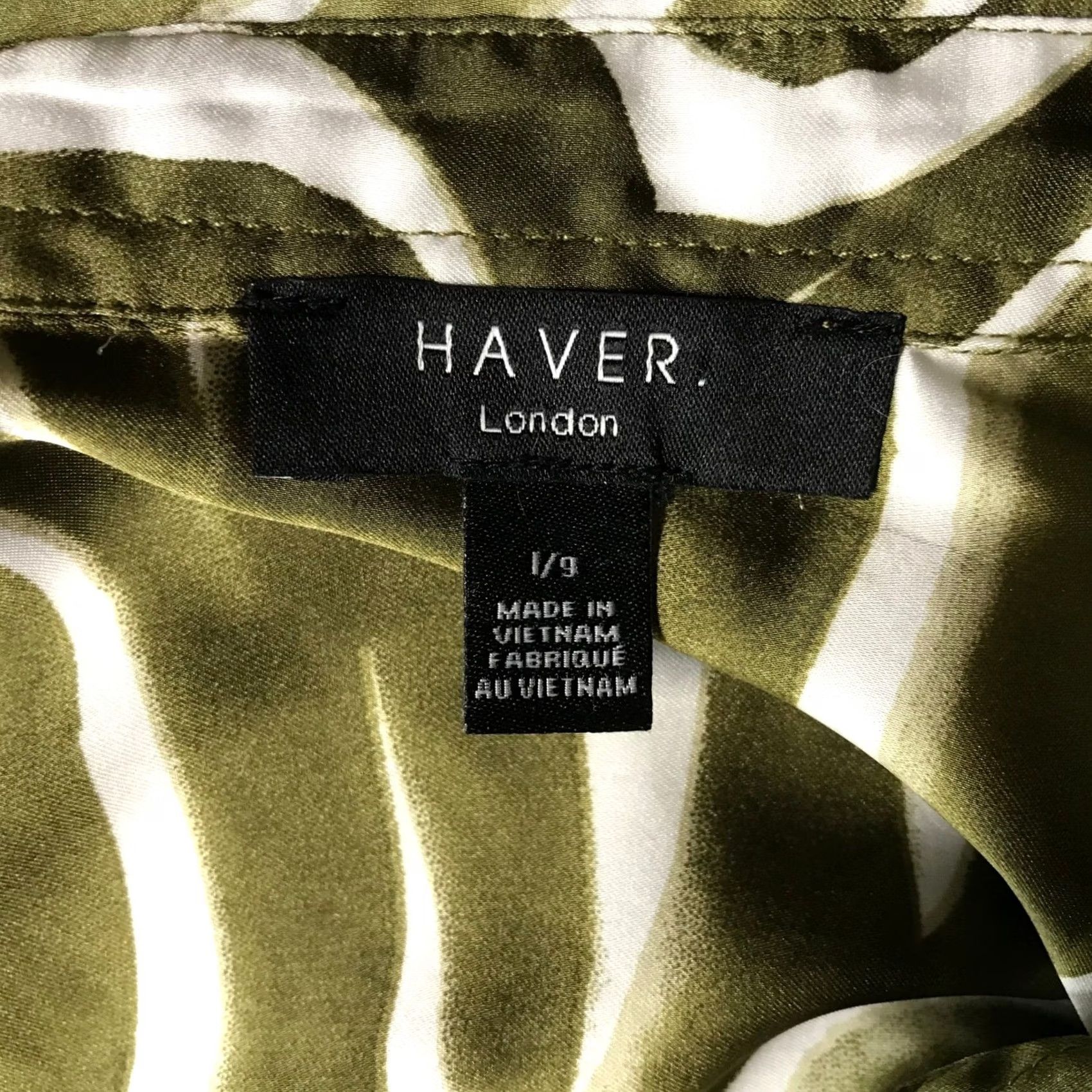 Vintage VINTAGE HAVER LONDON Zebra Print Satin Button Down Long Sleeve Shirt Women's L Size S / US 4 / IT 40 - 7 Thumbnail