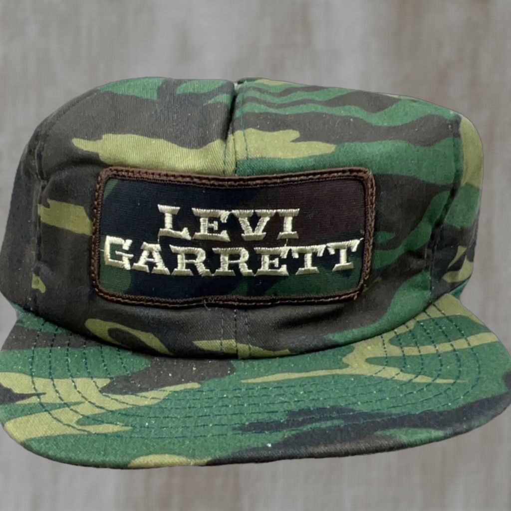Vintage VINTAGE Levi Garrett Trucker Hat Cap Snap Back Green Camo 80s Baseball Dad Style Adjustable Mens USA Size ONE SIZE - 1 Thumbnail