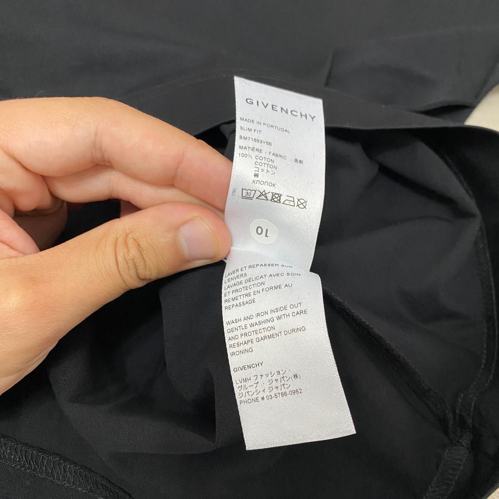 Givenchy Black Reverse Logo T-Shirt Size US S / EU 44-46 / 1 - 7 Thumbnail