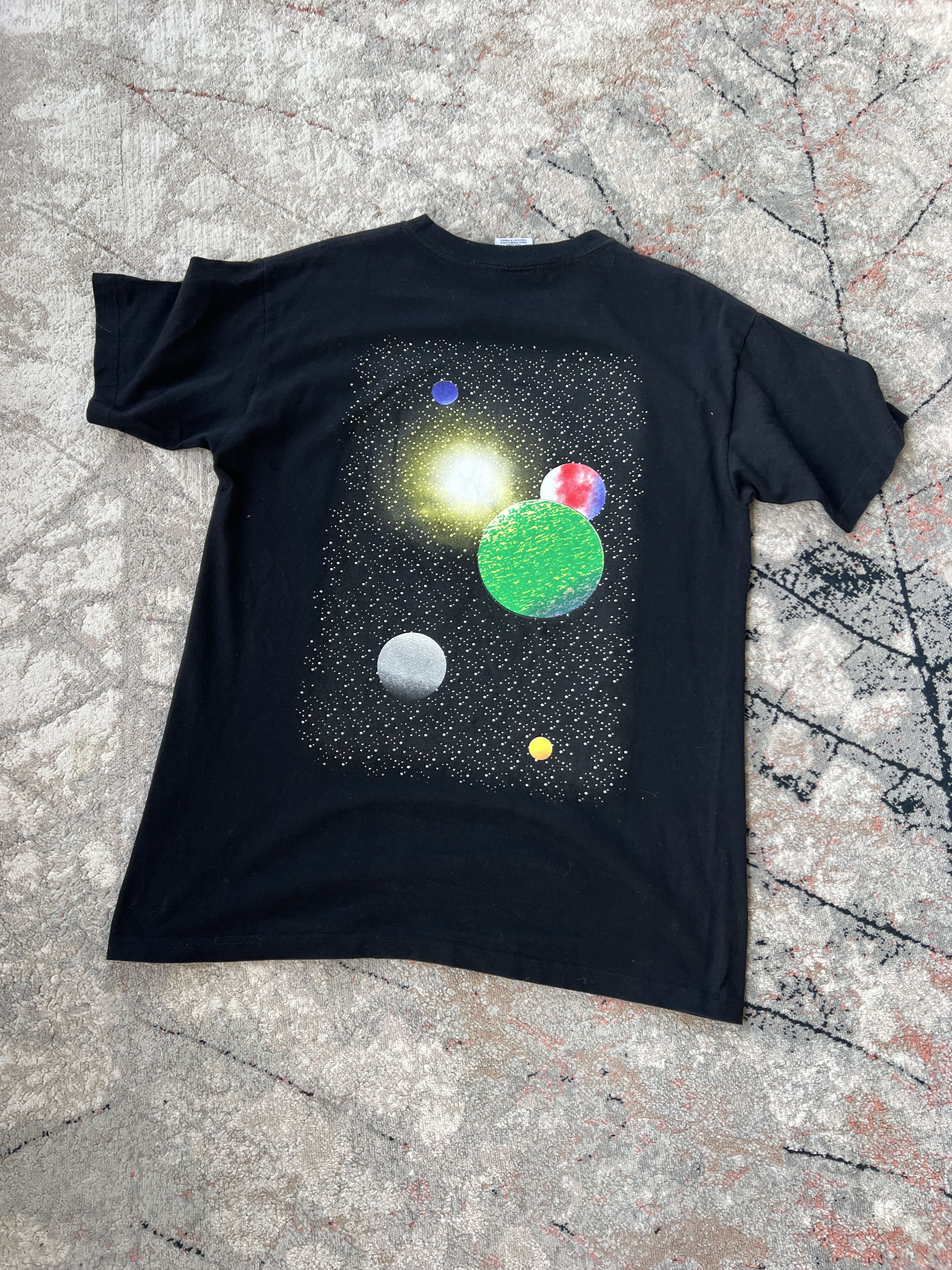 Vintage Year 2000 On the Edge of the Millenium Vintage Tee Size US L / EU 52-54 / 3 - 5 Thumbnail