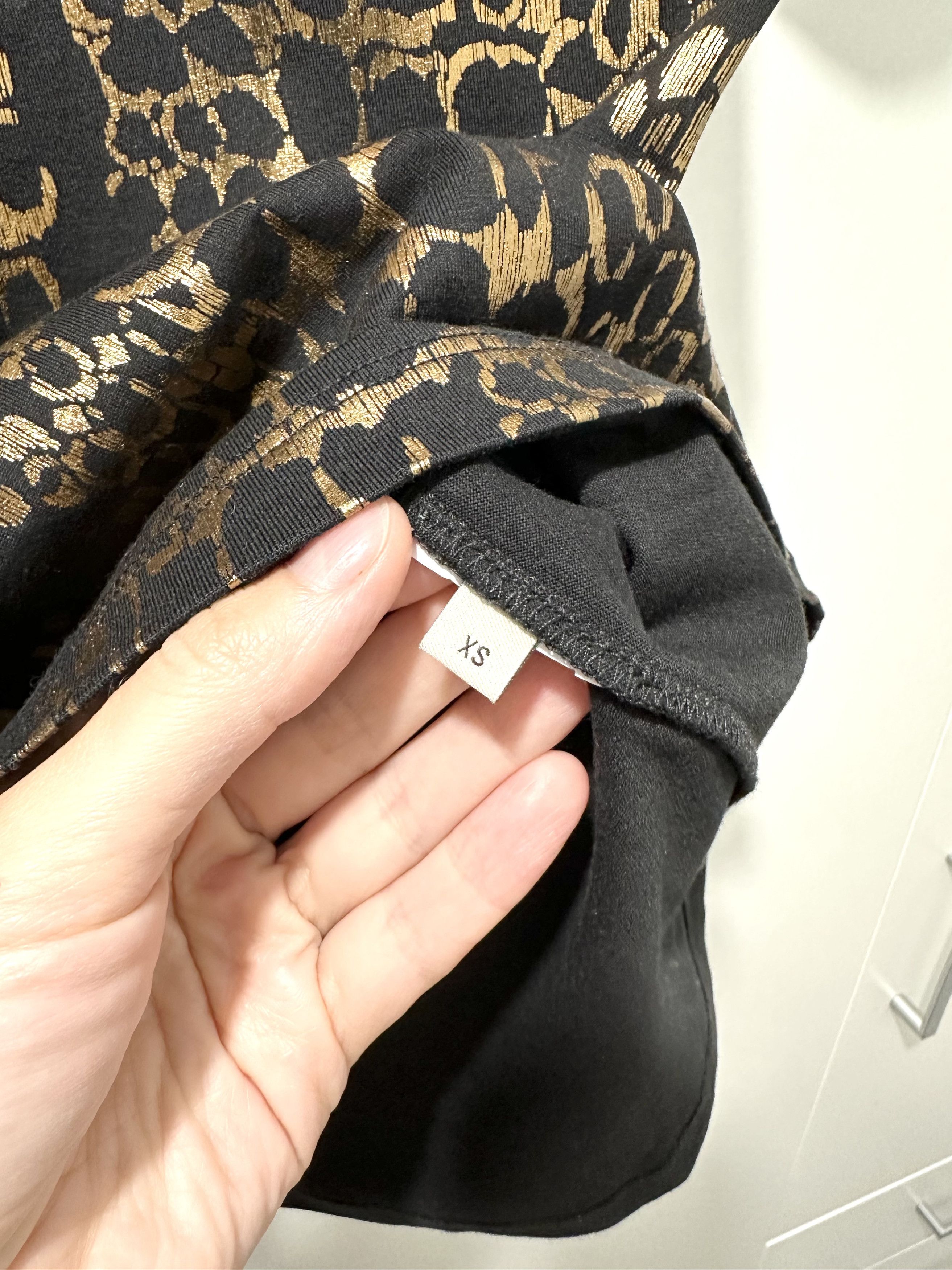 Roberto Cavalli Roberto Cavalli Snake Print Short Sleeve T-shirt Black (XS) Size XS / US 0-2 / IT 36-38 - 4 Thumbnail