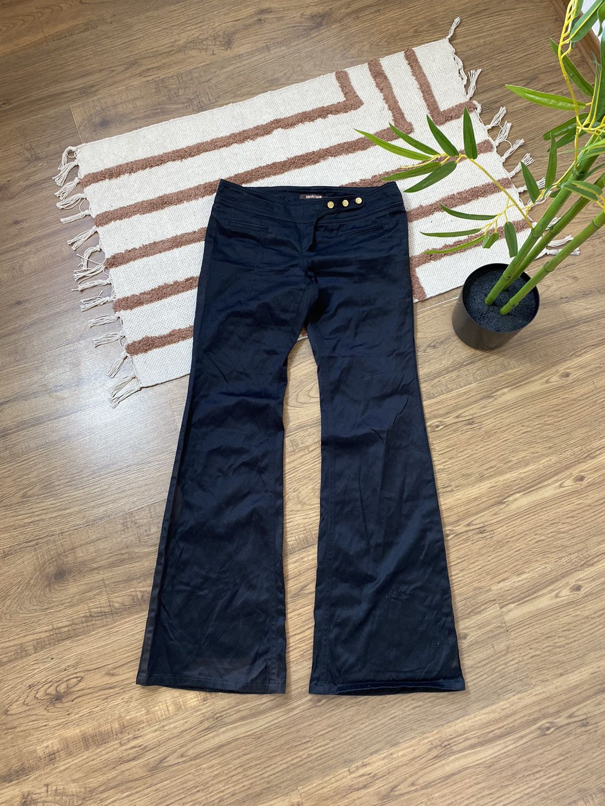 Roberto Cavalli ROBERTO CAVALLI CLASIC FLARE TROUSERS Size 28" / US 6 / IT 42 - 2 Thumbnail