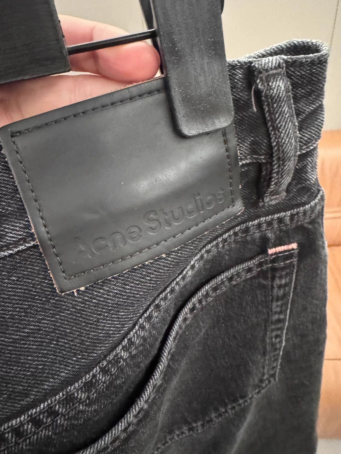 Acne Studios Acne Studios 2021m Vintage Black 29/32 Pants Size US 29 - 2 Thumbnail