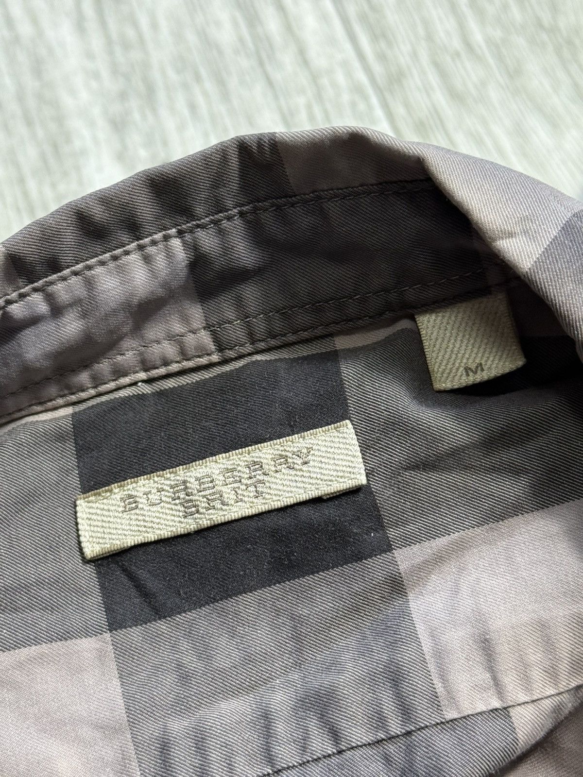 Burberry Burberry brit luxury button-up shirt streetwear y2k rare Size US M / EU 48-50 / 2 - 5 Thumbnail