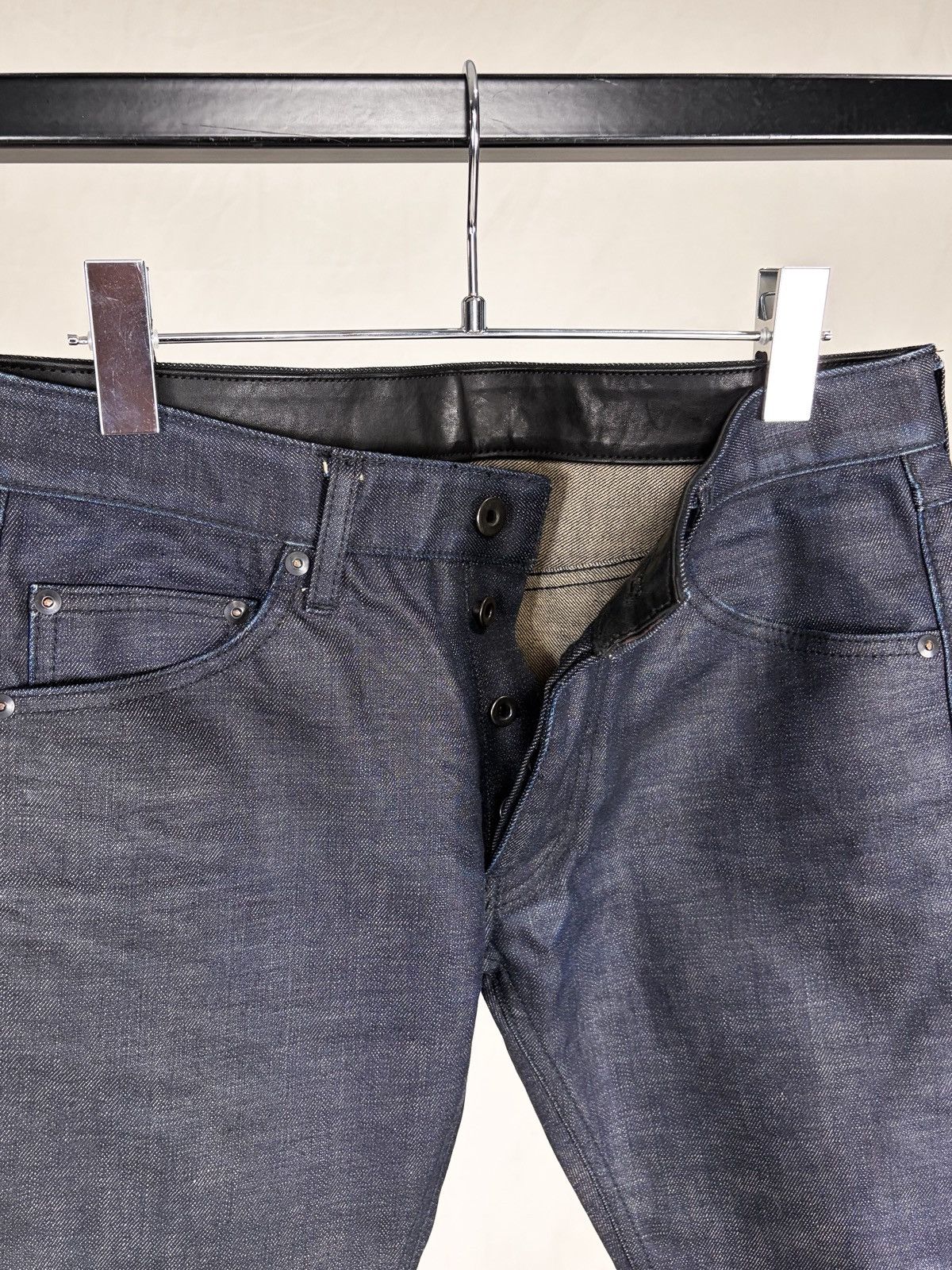 Isamu Katayama Backlash Isamu Katayama BACKLASH Resin-Coated Skinny Jeans Size US 32 / EU 48 - 5 Thumbnail