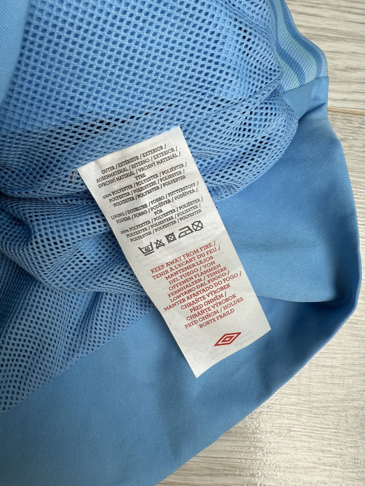 Umbro Vintage Soccer Jersey Jacket Umbro Manchester City Size US XL / EU 56 / 4 - 5 Thumbnail