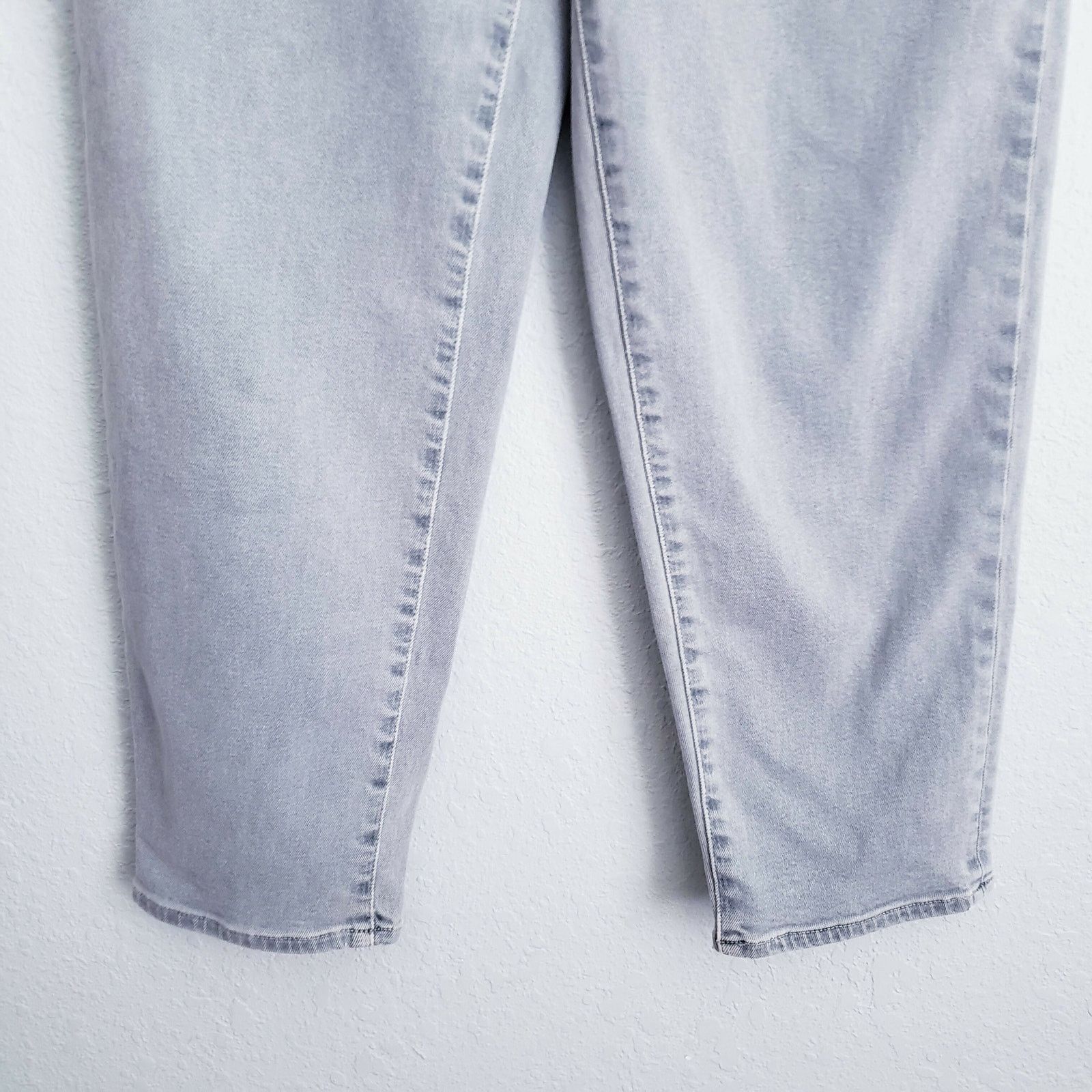 Madewell Madewell Light Wash Balloon High Rise Cropped Jeans Sz 27 Size 27" / US 4 / IT 40 - 4 Thumbnail