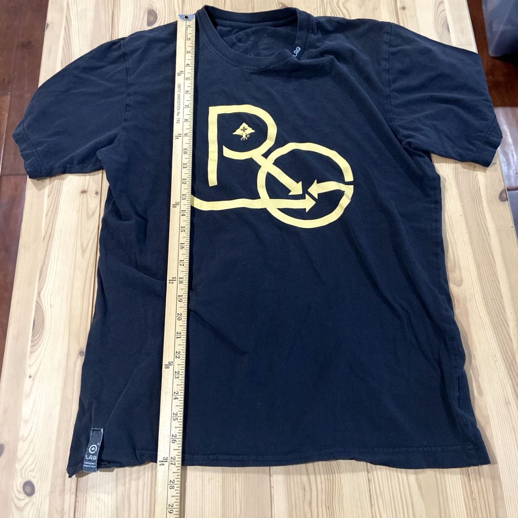Vintage LRG Mens T Shirt Medium Black Logo Graphic Short Sleeve Crew Neck Cotton Knit All Seasons Easy Care Preshrunk Regular Logo Outdoor Mens T-Shirt Size US M / EU 48-50 / 2 - 5 Thumbnail
