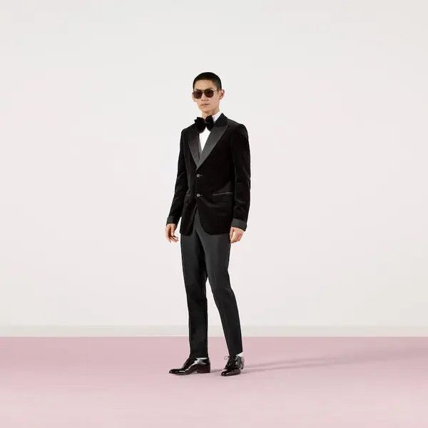 Gucci o1s1wg110426 Fitted Velvet Jacket in Black Size US S / EU 44-46 / 1 - 2 Thumbnail