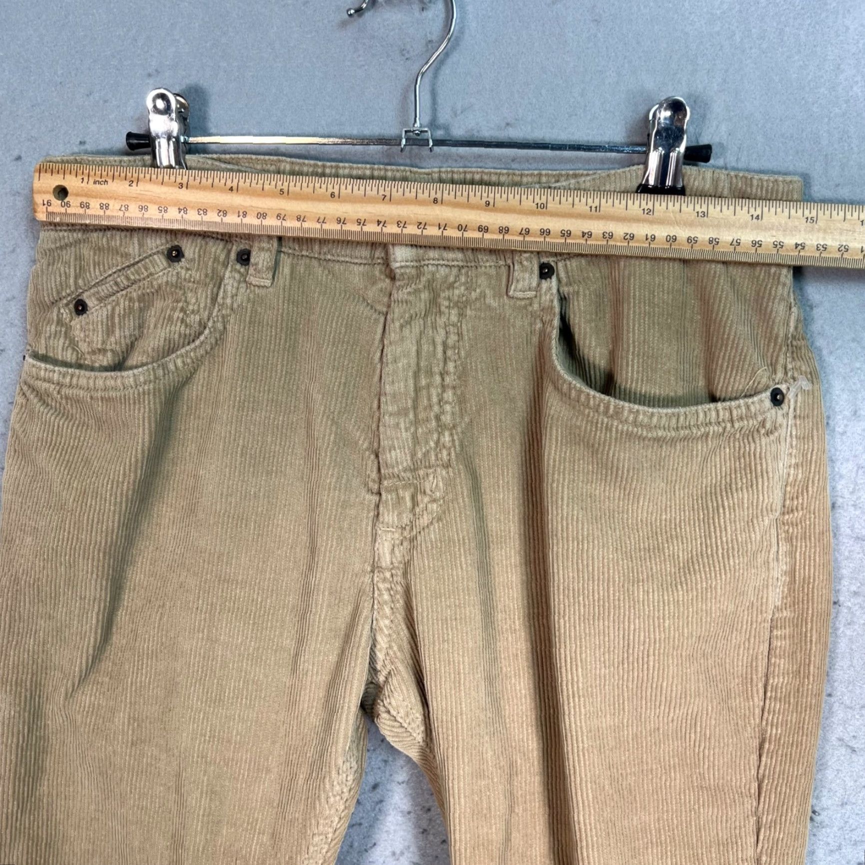 Zara Zara Man Basic Mens 30 Beige Corduroy Pants Tapered Leg Chino Straight Flat Front Regular Waist 30 Inseam 29 Vintage No Mens Size US 30 / EU 46 - 6 Thumbnail
