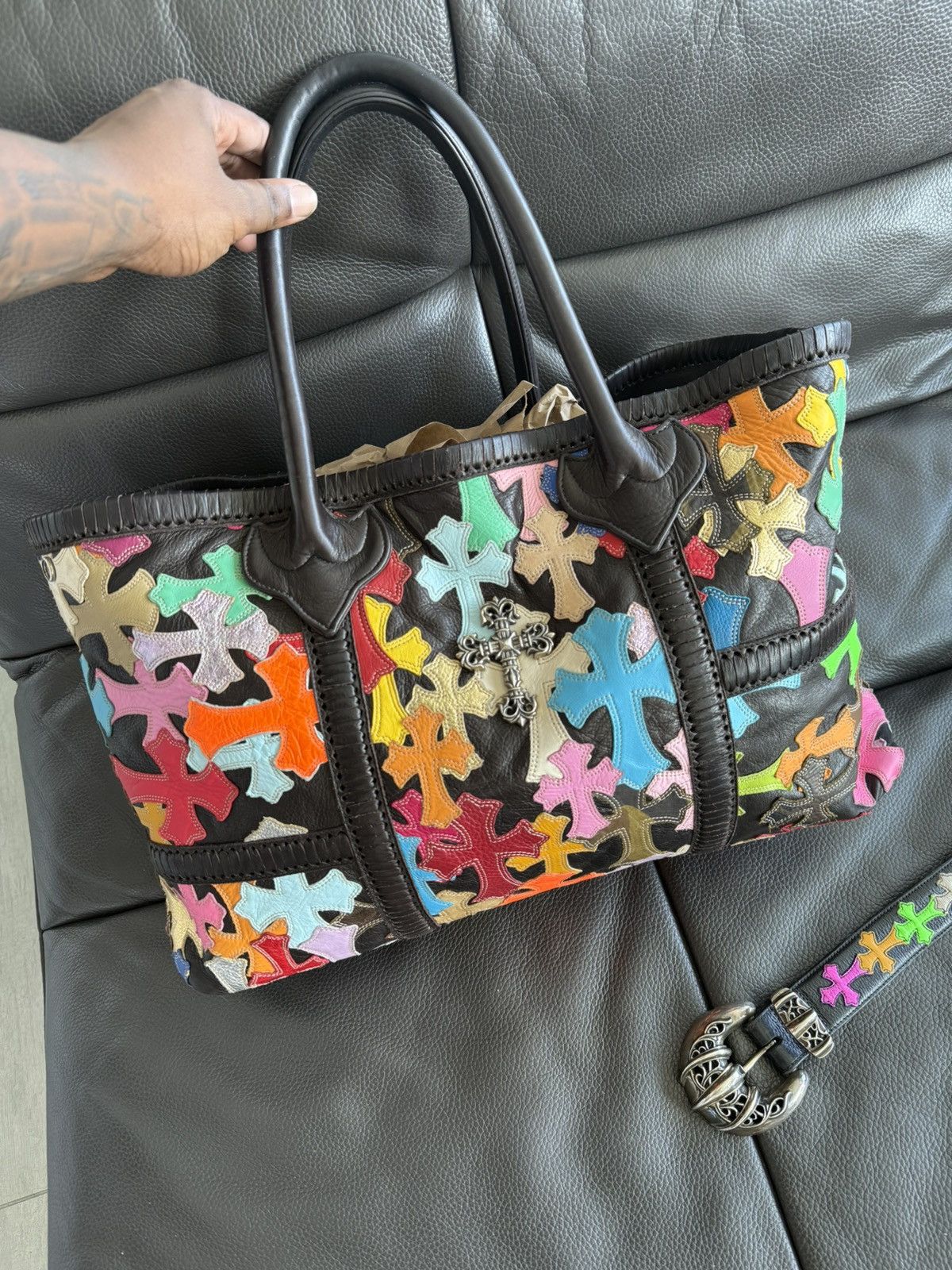 CH RAINBOW RUG TOTE (RARE)