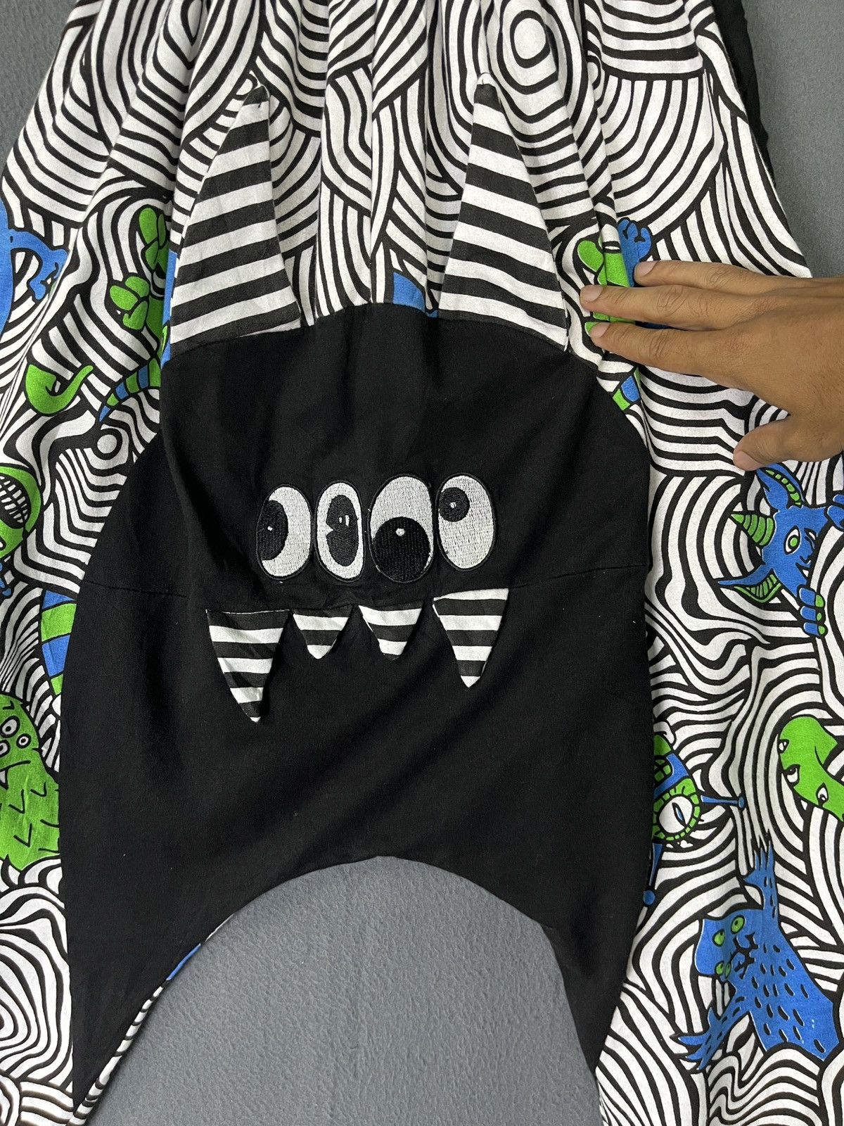 Japanese Brand Hiprocker Monster Alien All Over Print Drop Crotch Pants Size US 31 - 7 Thumbnail