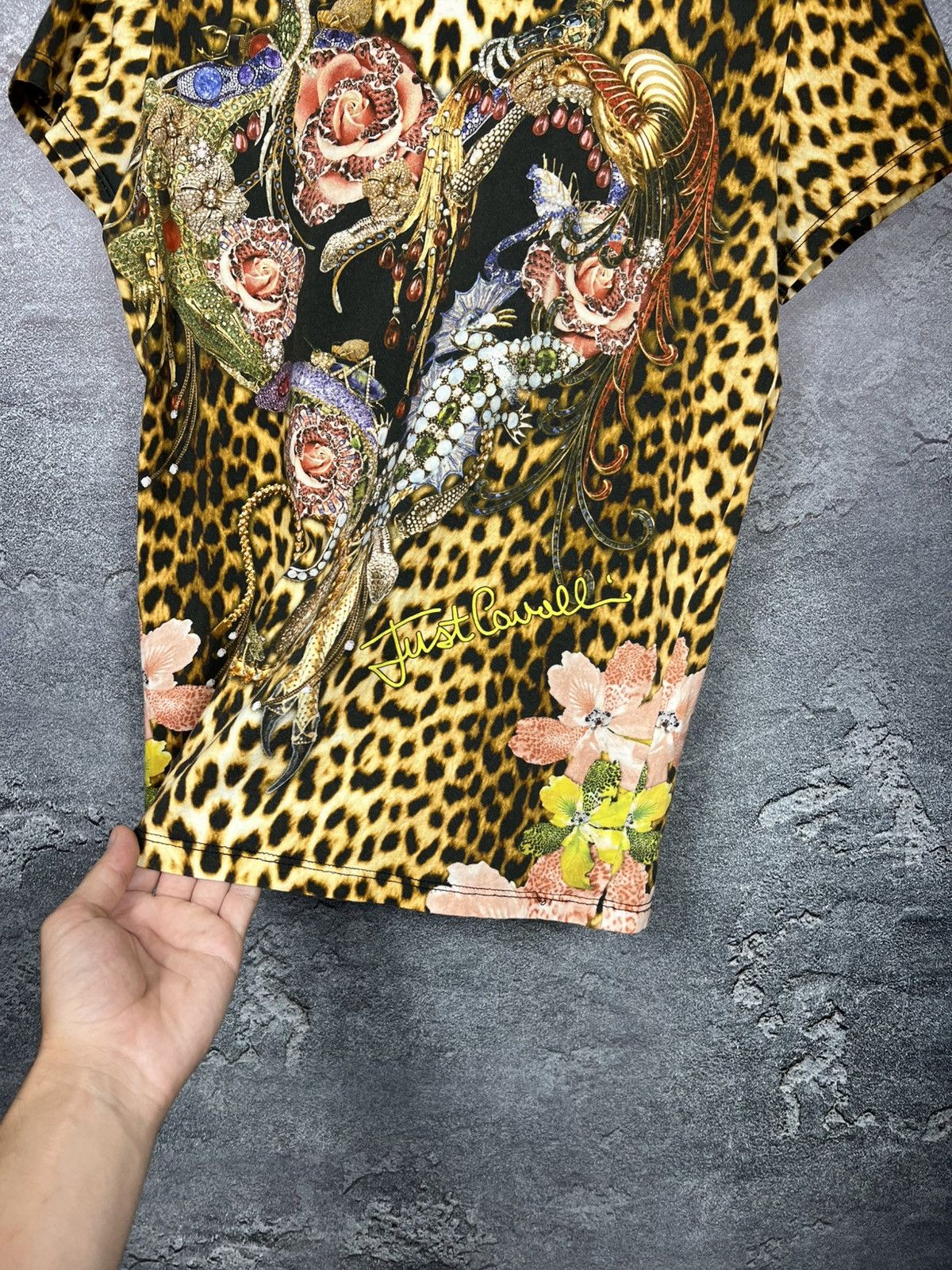 Just Cavalli Vintage Just Cavalli Leopand/Floral Print T-shirt Tee Size S / US 4 / IT 40 - 4 Thumbnail