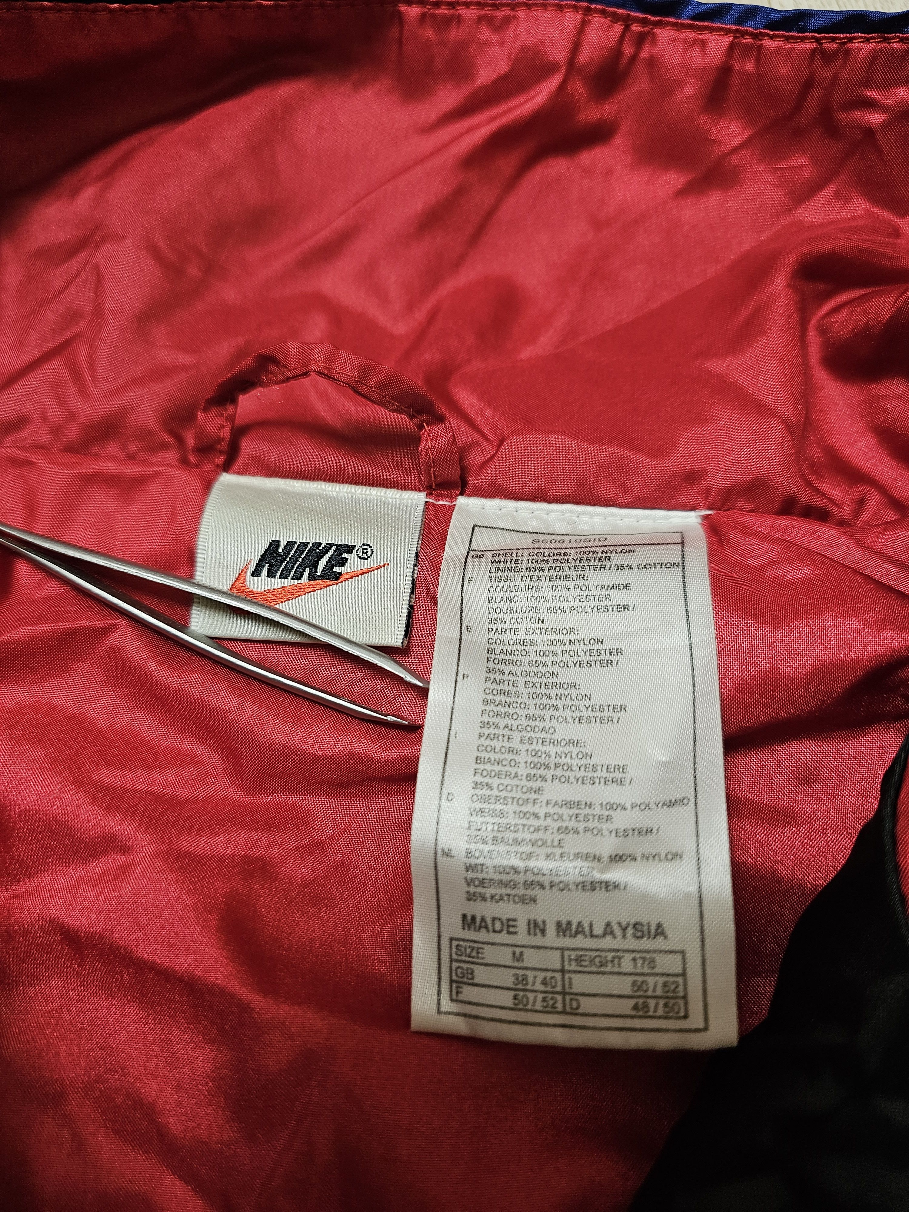 Nike NIKE VINTAGE JACKET 90S SOCCER TRAINING JACKET TRACK TOP Size US M / EU 48-50 / 2 - 7 Thumbnail