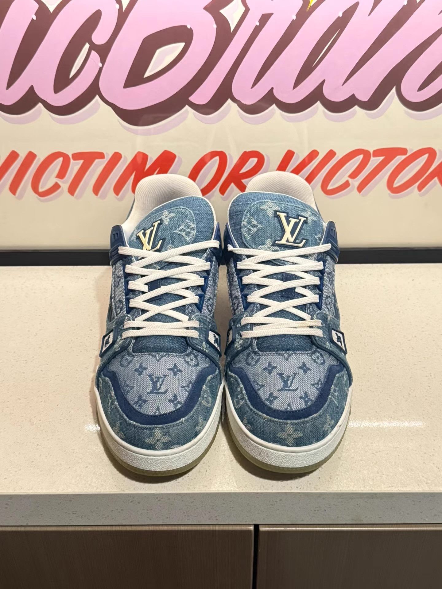 Louis Vuitton LOUIS VUITTON Trainer Blue Denim Low-top Sneakers Ｑ20 Size US 9.5 / EU 42-43 - 2 Thumbnail