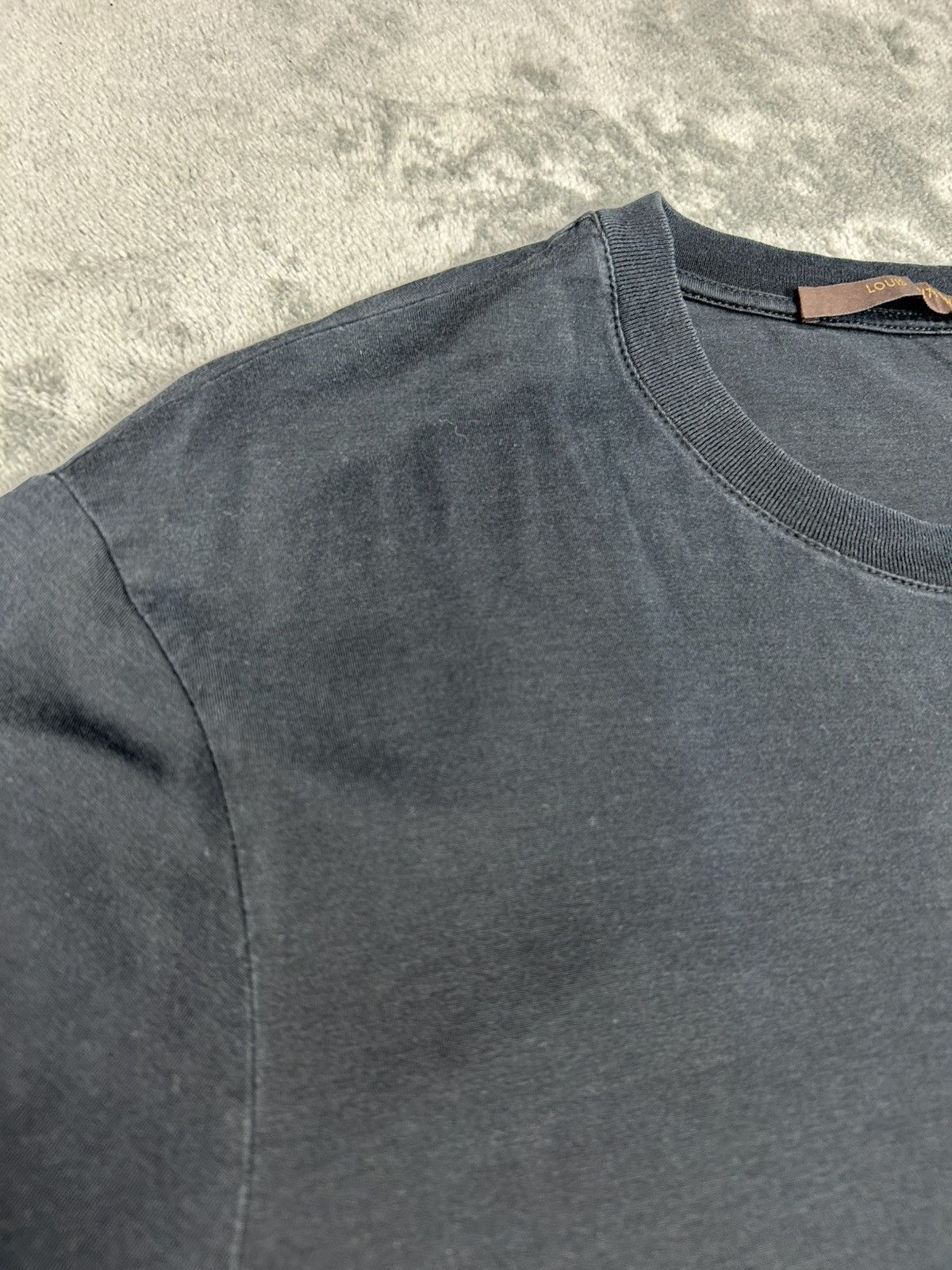 Louis Vuitton LV Louis Vuitton Longsleeve T-Shirt Size US M / EU 48-50 / 2 - 6 Thumbnail