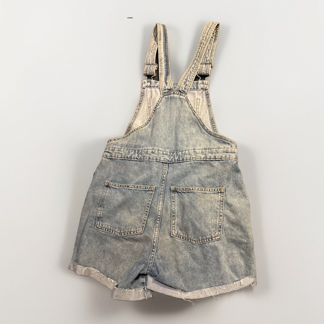 Other Universal Thread Overalls Denim Jean Shorts Women Size 0/25R Size 25" / US 0 / IT 36 - 6 Thumbnail