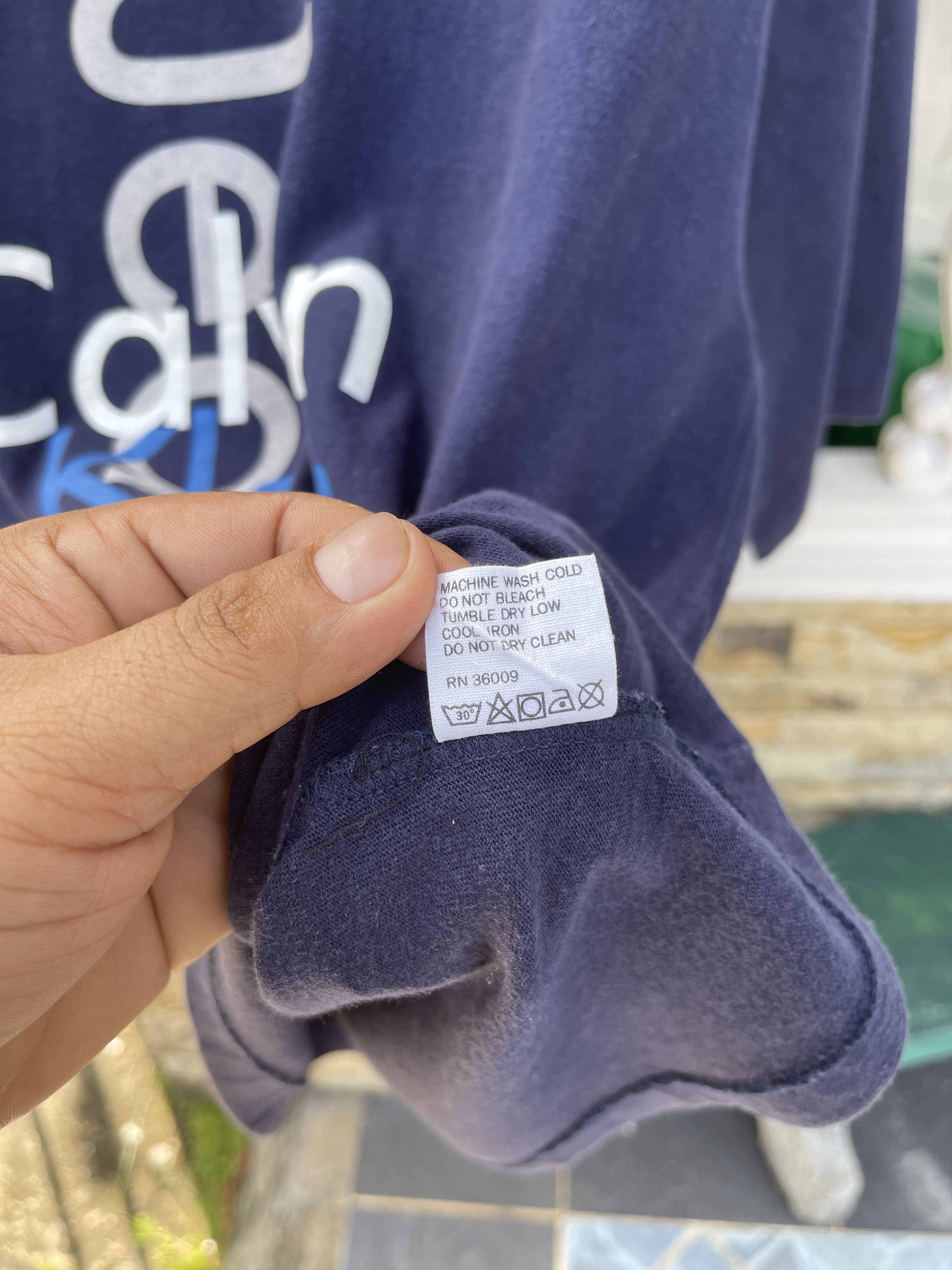 Calvin Klein Rare🔥Vintage 90s Calvin Klein CKJ T-Shirt Size US L / EU 52-54 / 3 - 9 Thumbnail
