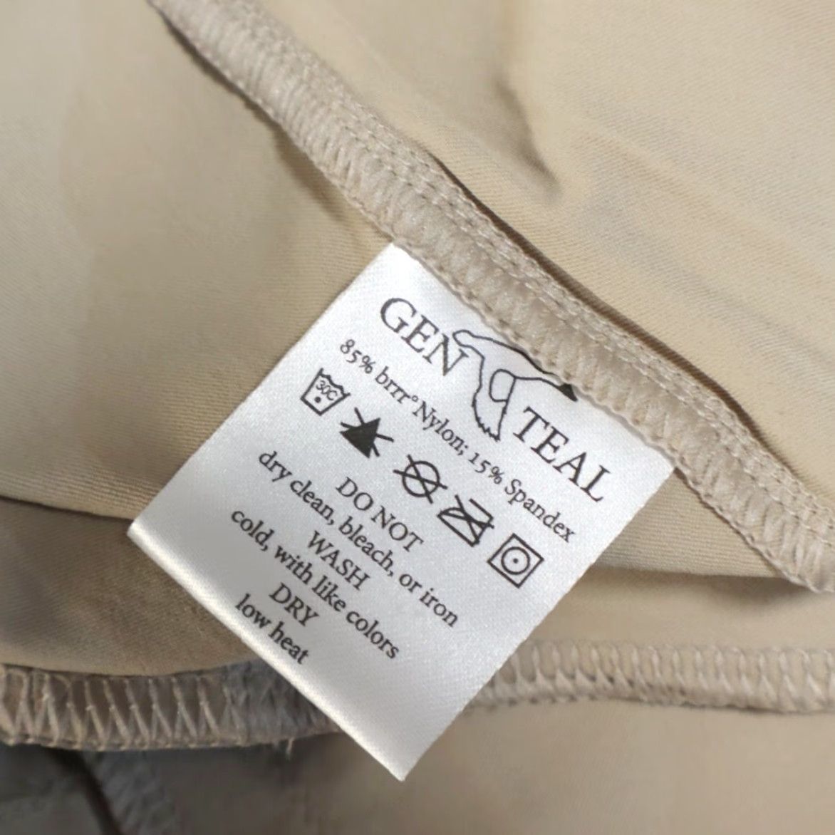 Vintage Genteal Nylon Golf Shorts Khaki Men 42 Brrr Bunker High Stretch Chino Regular Fit Inseam 8in Front Flat Button 2-Pocket Casual Mens Size US 42 / EU 58 - 7 Thumbnail