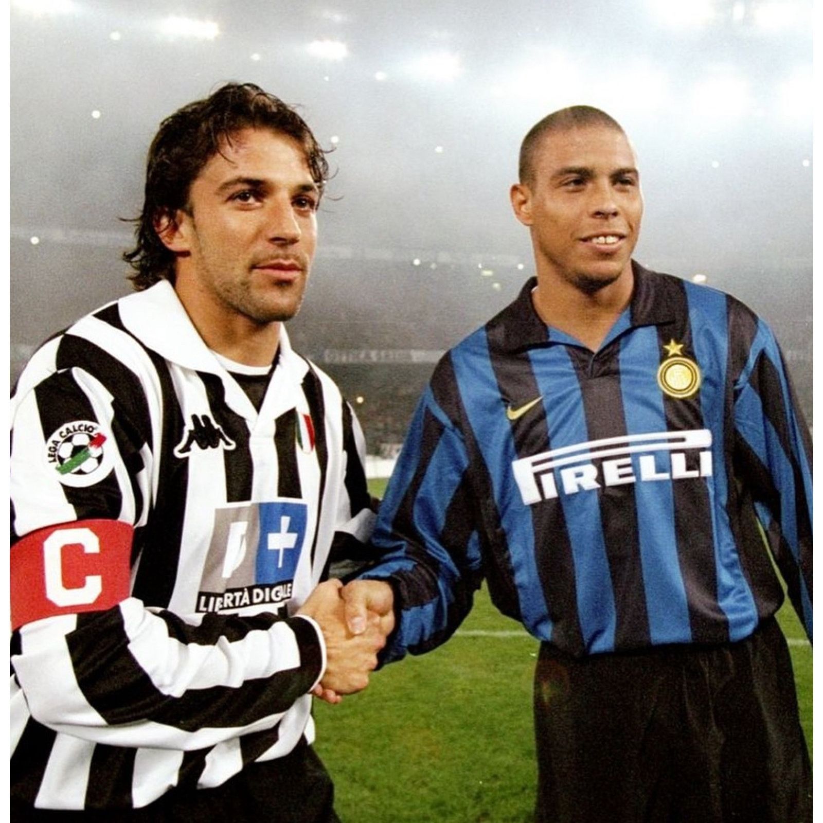 Kappa AUTHENTIC 1998 JUVENTUS Home Del Piero #10 Size M Size US M / EU 48-50 / 2 - 6 Thumbnail