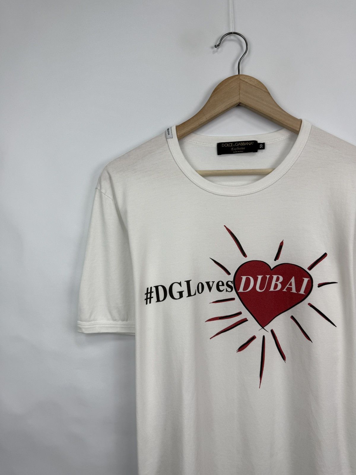 Dolce & Gabbana 🇮🇹 Y2K Dolce Gabbana Loves Dubai Exclusive T-Shirt Rare Retro Size US M / EU 48-50 / 2 - 2 Thumbnail