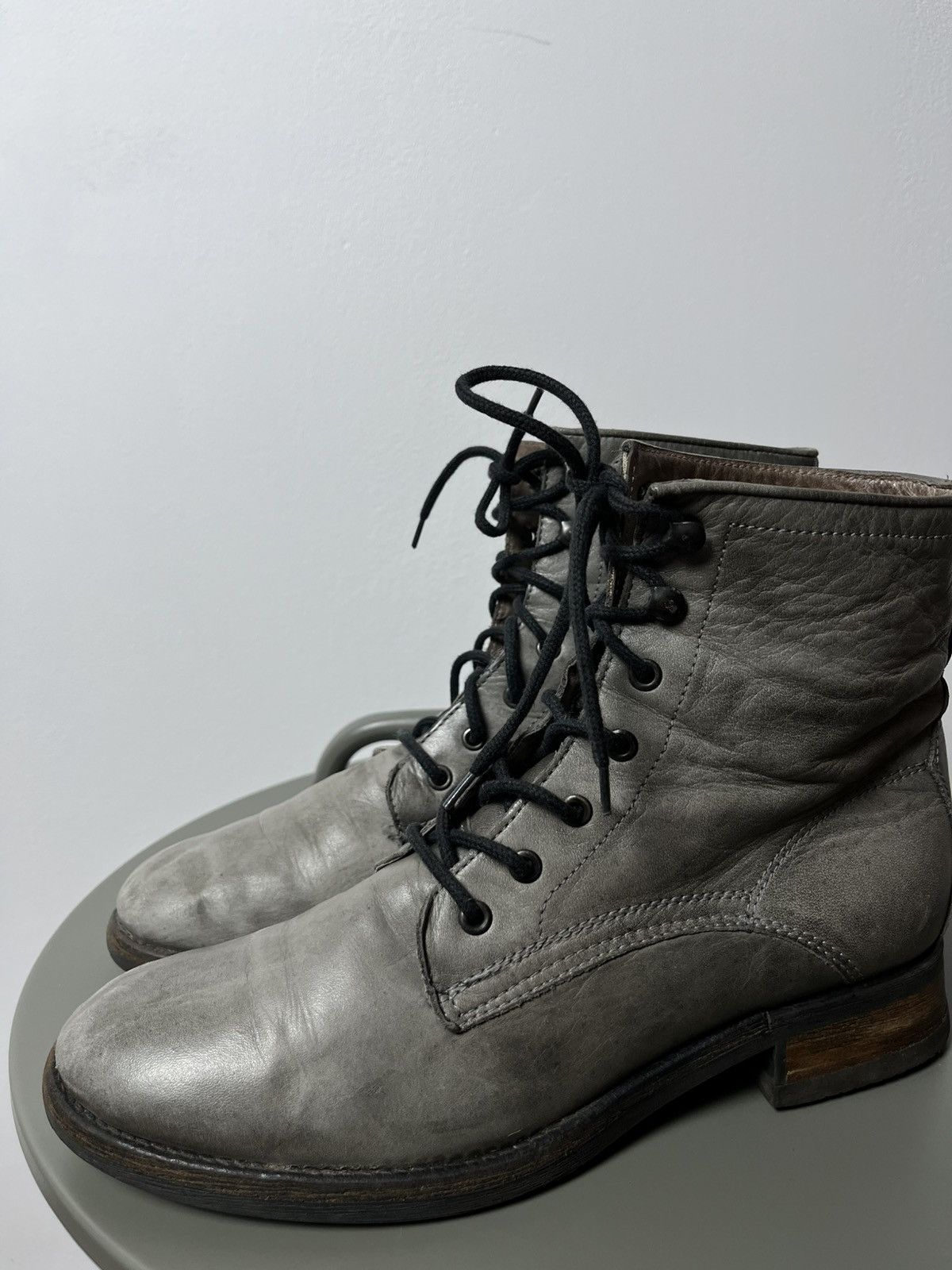 Japanese Brand × Vintage Buffalo Women’s Distressed Gray Leather Boots EU 40 / US 9 Size US 9 / IT 39 - 5 Thumbnail