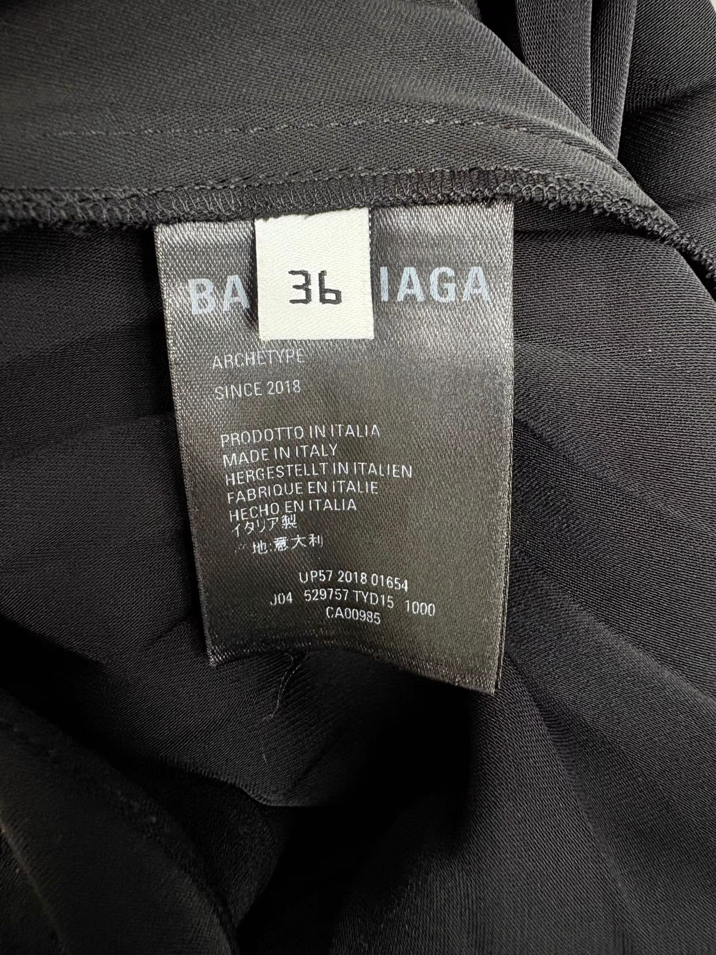 Balenciaga BALENCIAGA Logo Pleated Skirt K1 Size 36" / US 14 / IT 50 - 5 Thumbnail