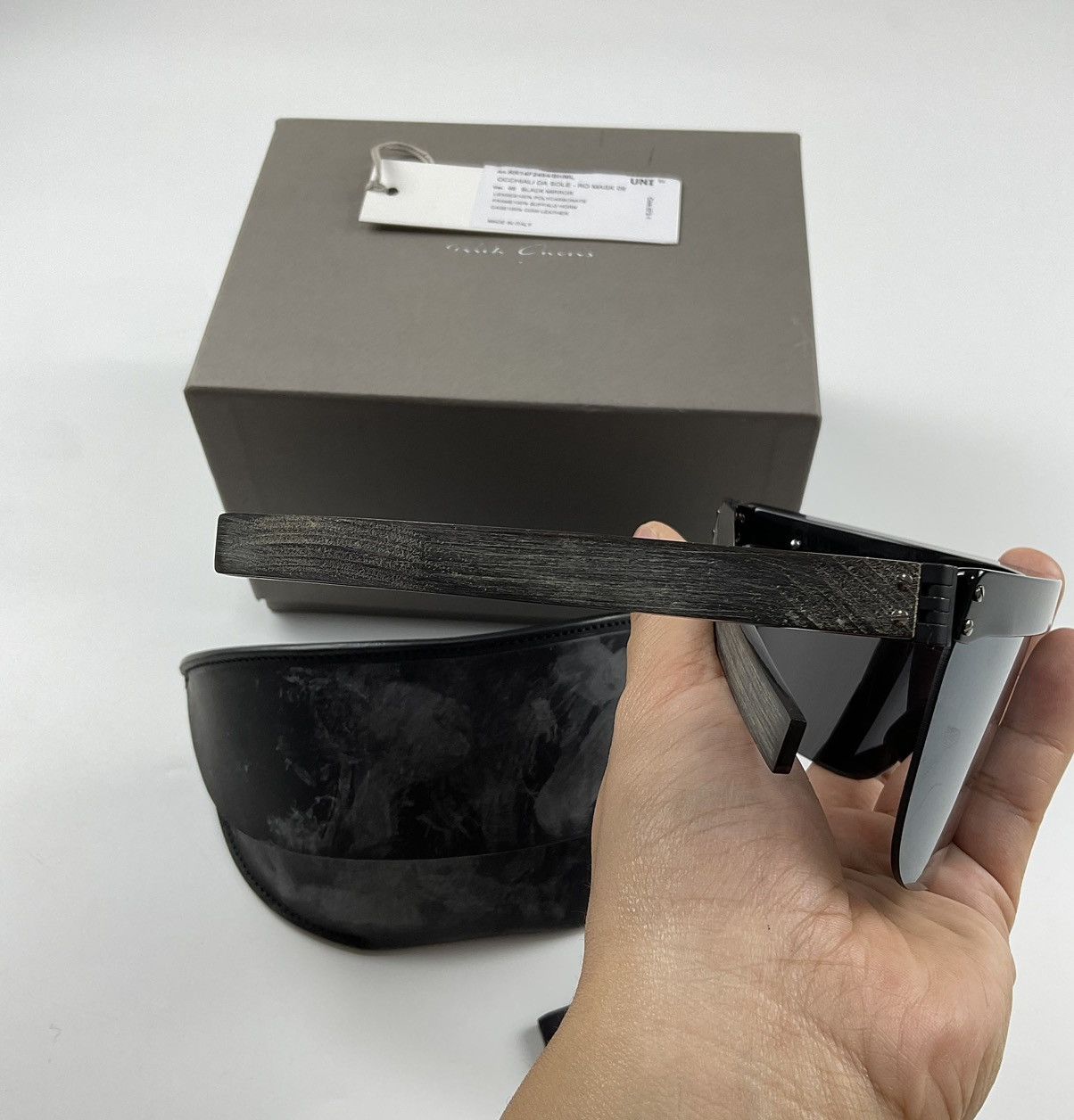 Rick Owens Rick Owens F/W'14 Moody Mask Shield Ram Horn Sunglass Size ONE SIZE - 9 Thumbnail