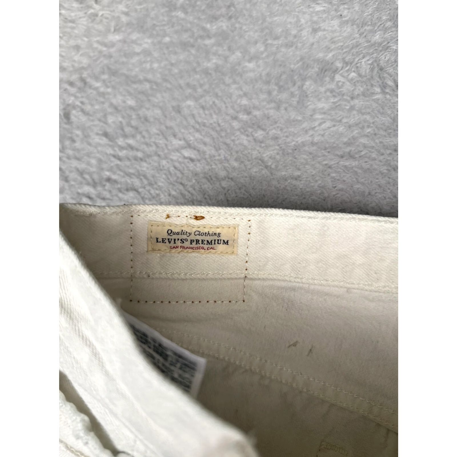 Levi's Levi's 501 Button-Fly Denim Shorts Bermuda Mens 29 White Distressed Pockets 5-Pocket Raw Hem Backyard Beach Casual Size US 29 - 7 Thumbnail